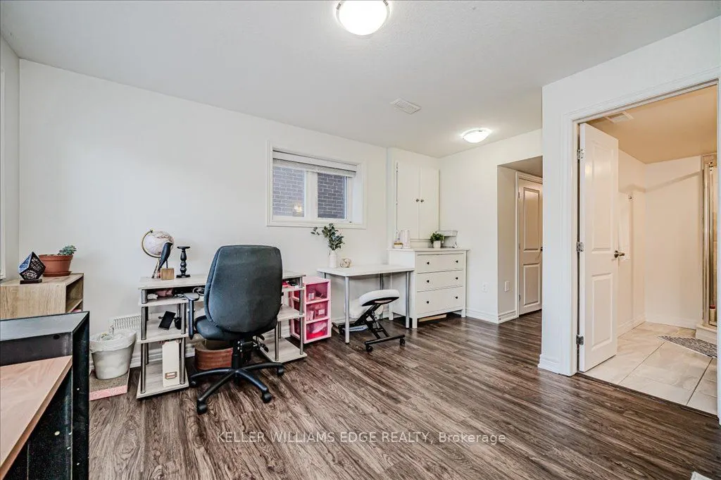 4077 Thomas Street