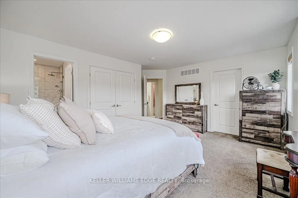 4077 Thomas Street
