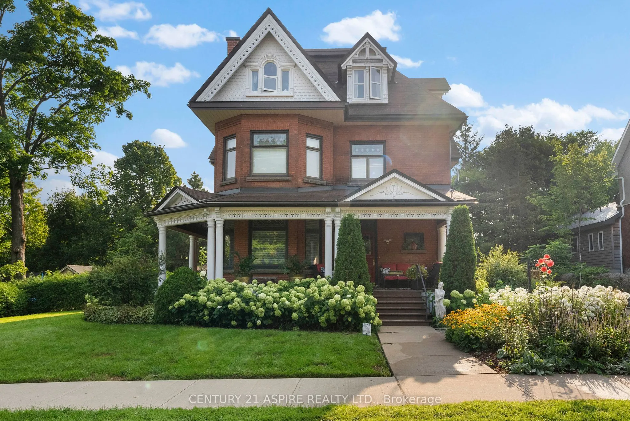 307 Maple Avenue