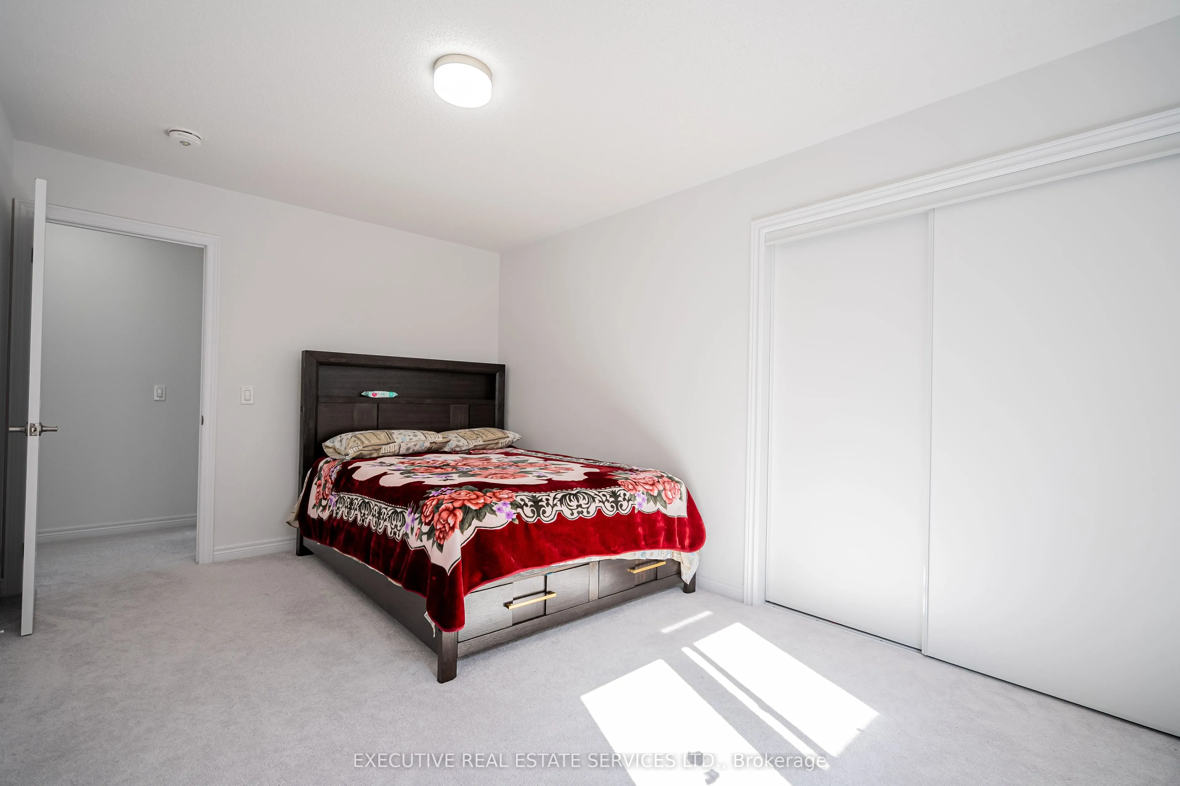 283 Rea Drive N
