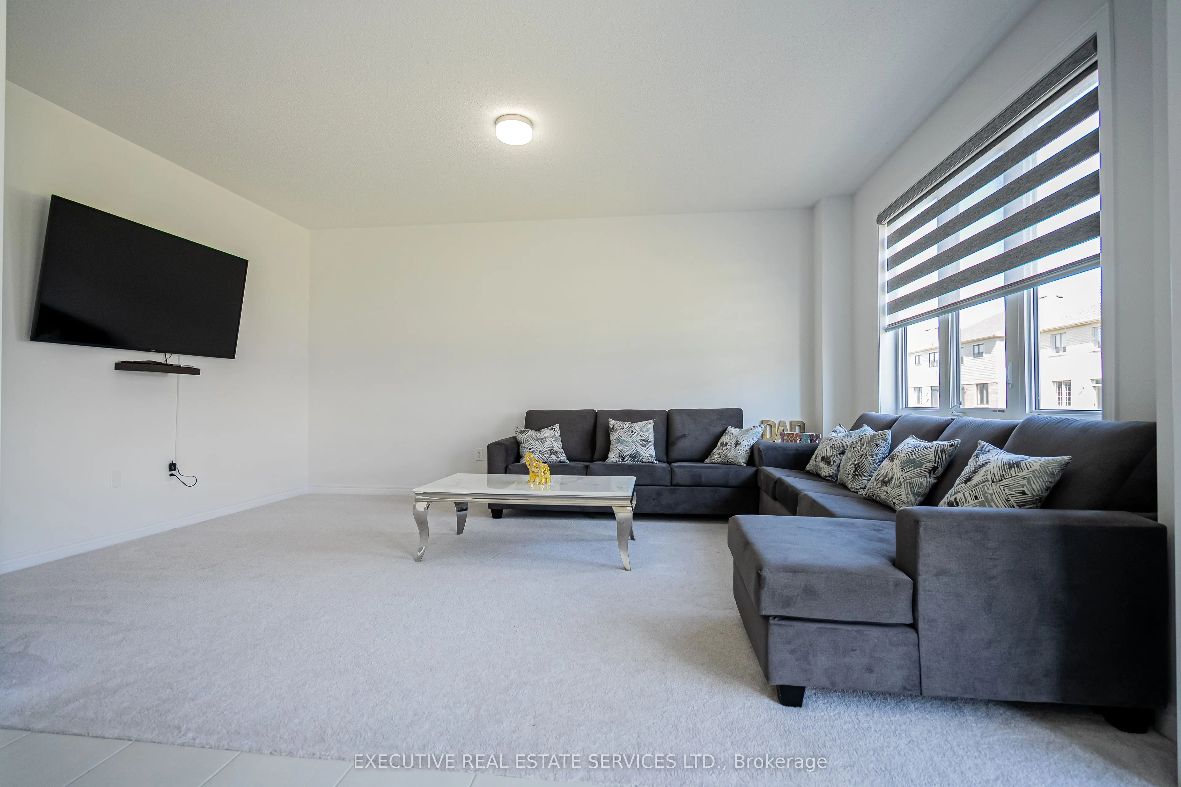 283 Rea Drive N