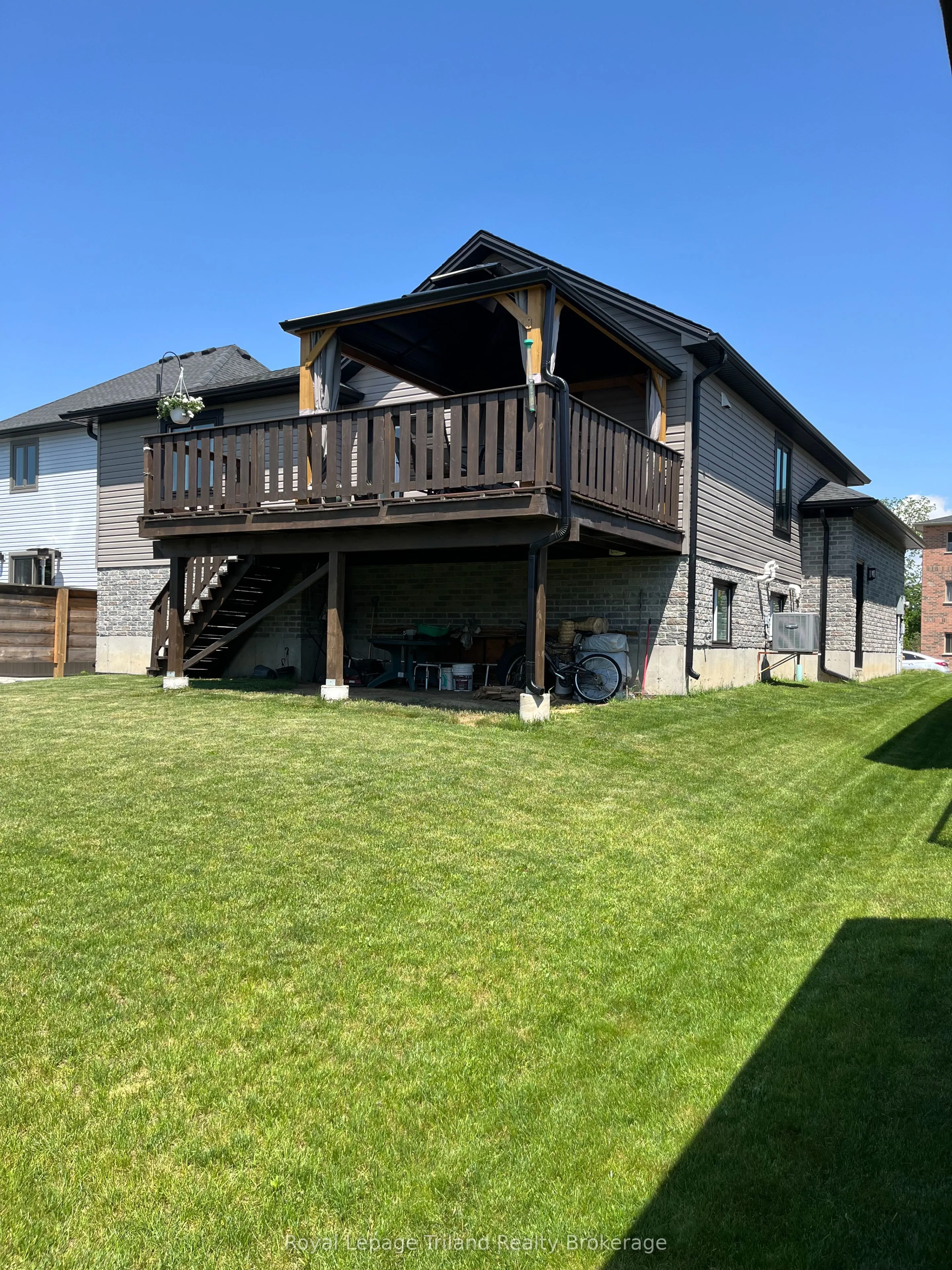 62 Brown Street