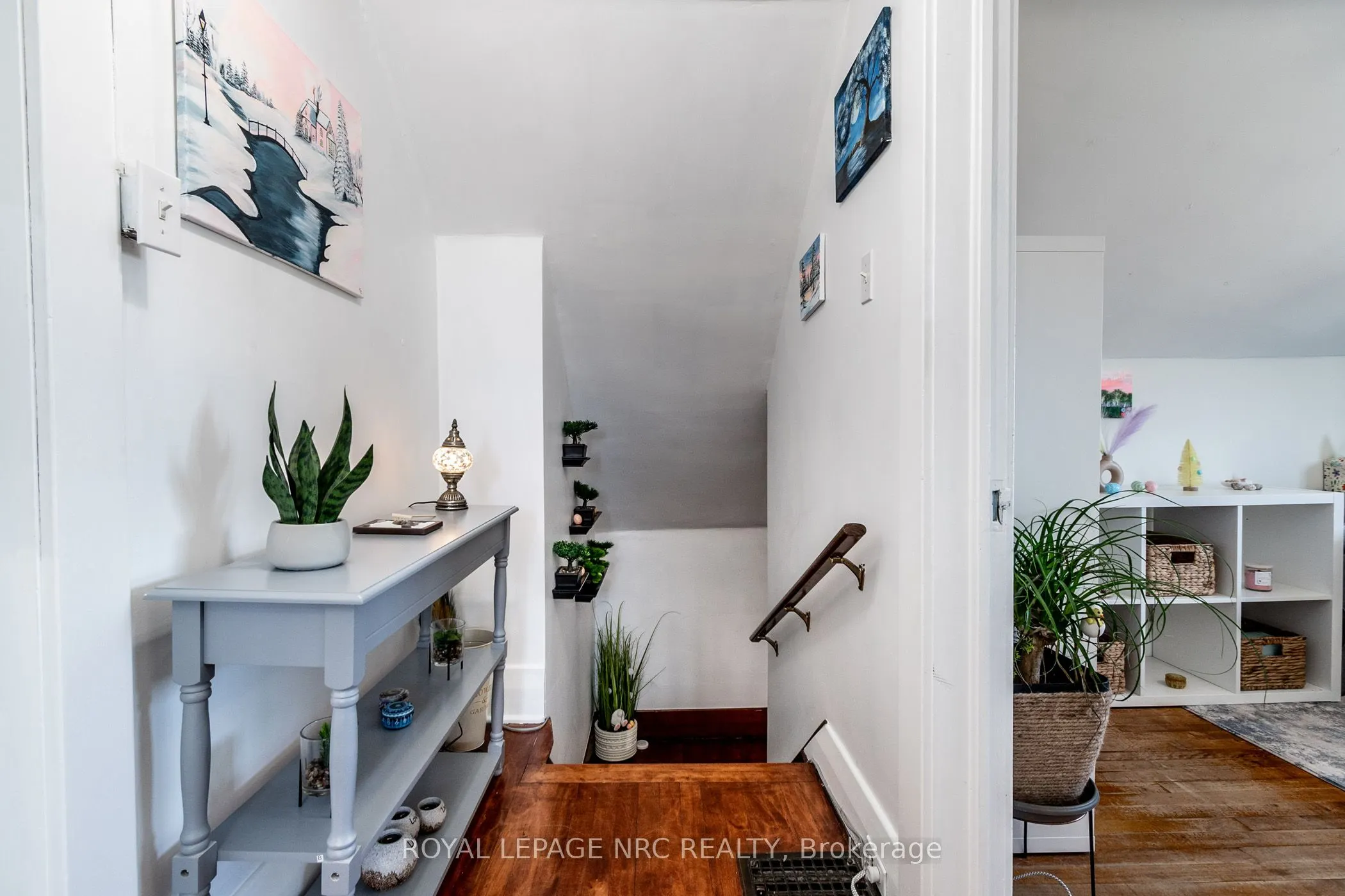 508 Main Street W