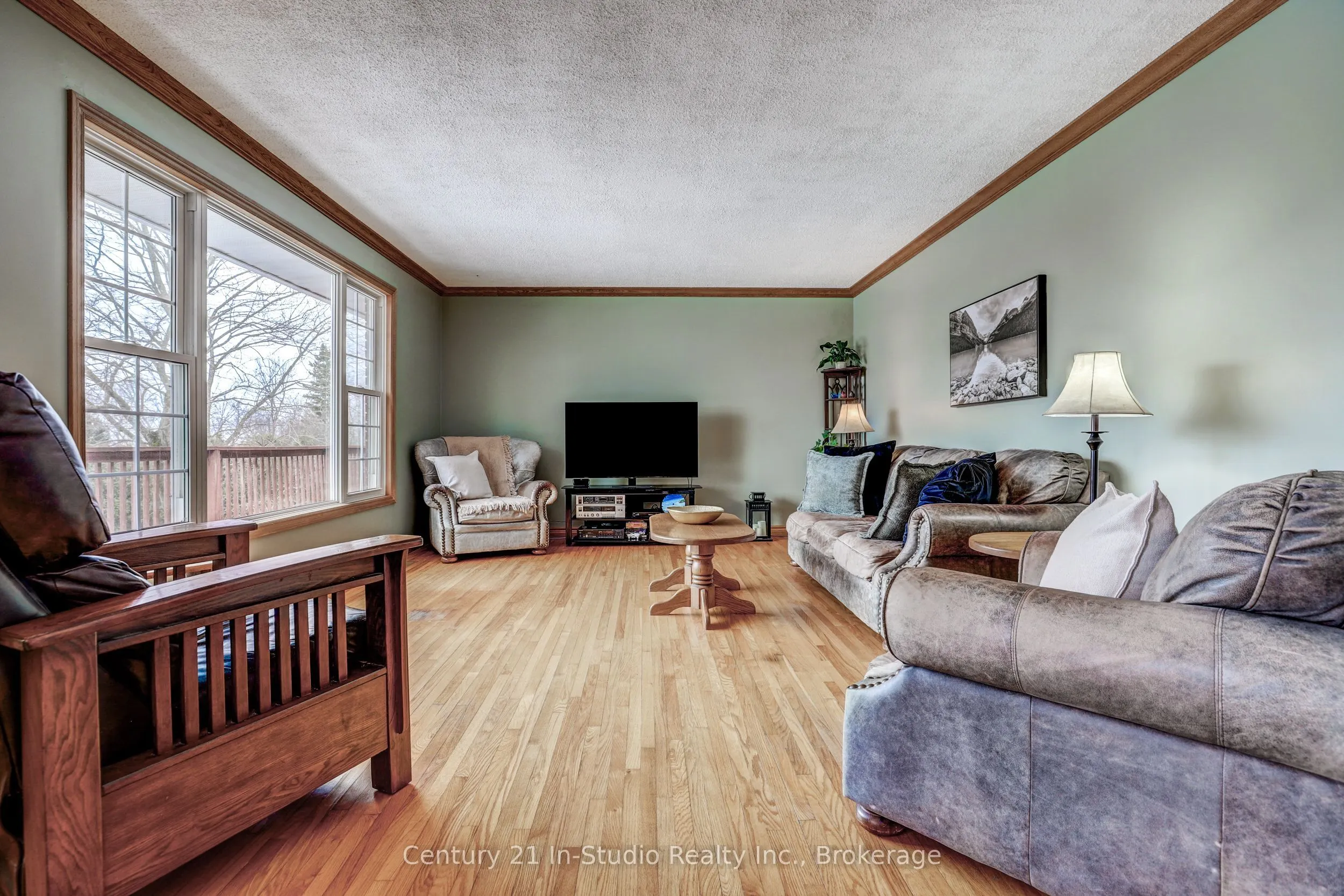 134 MacIntosh Drive