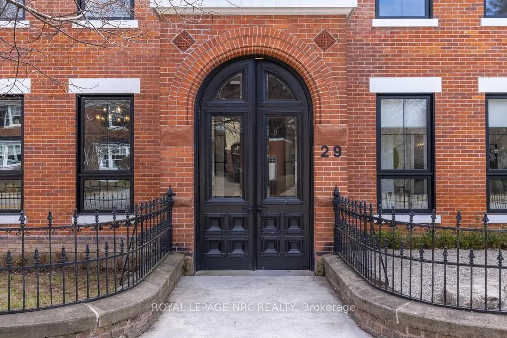 29 Yates Street