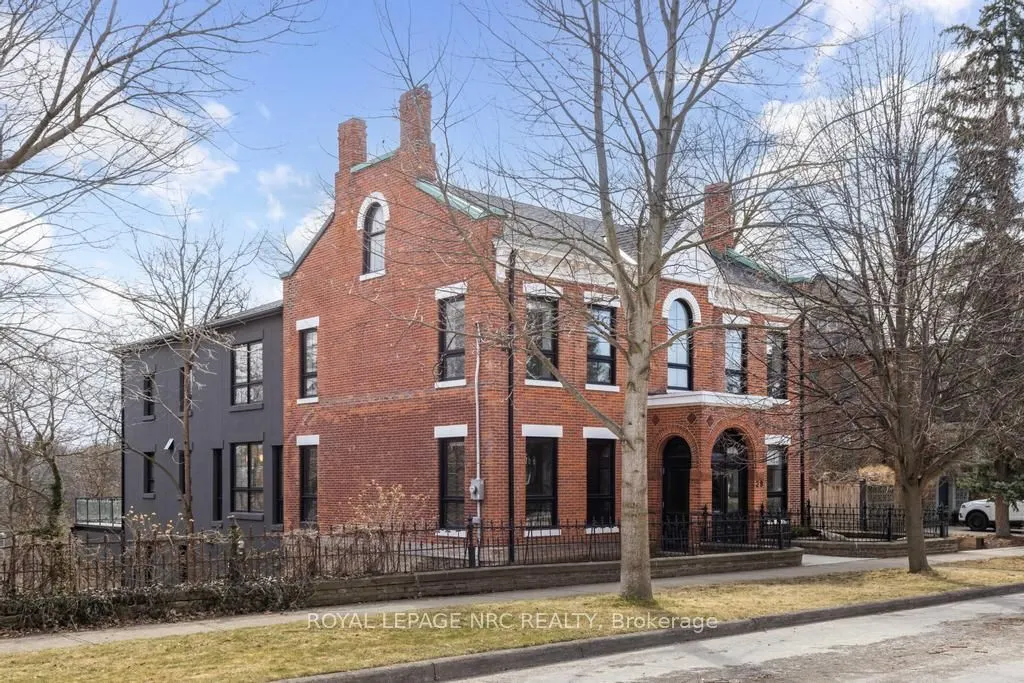 29 Yates Street