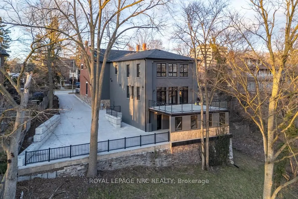 29 Yates Street