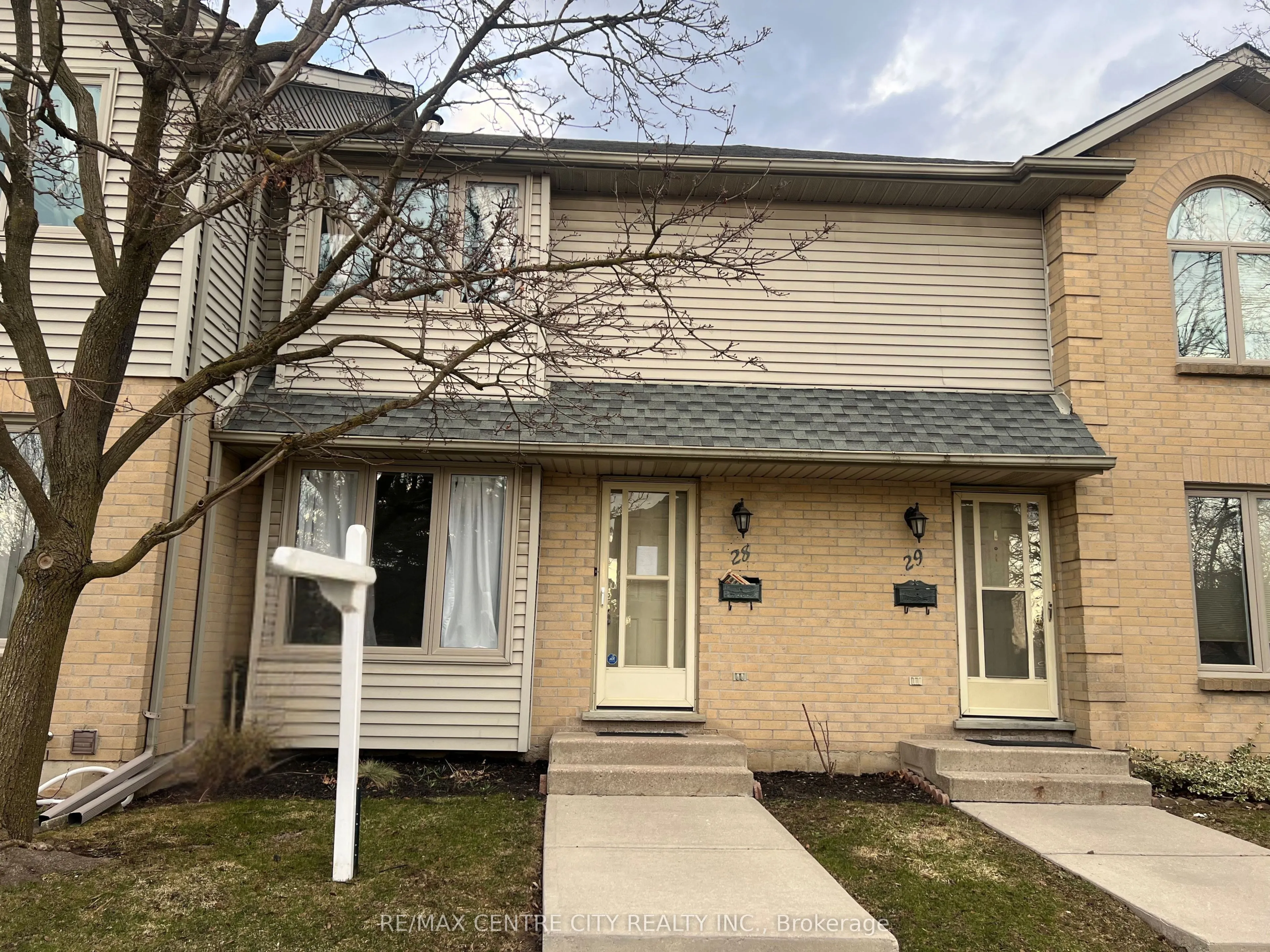 1290 Bentley Drive, #28