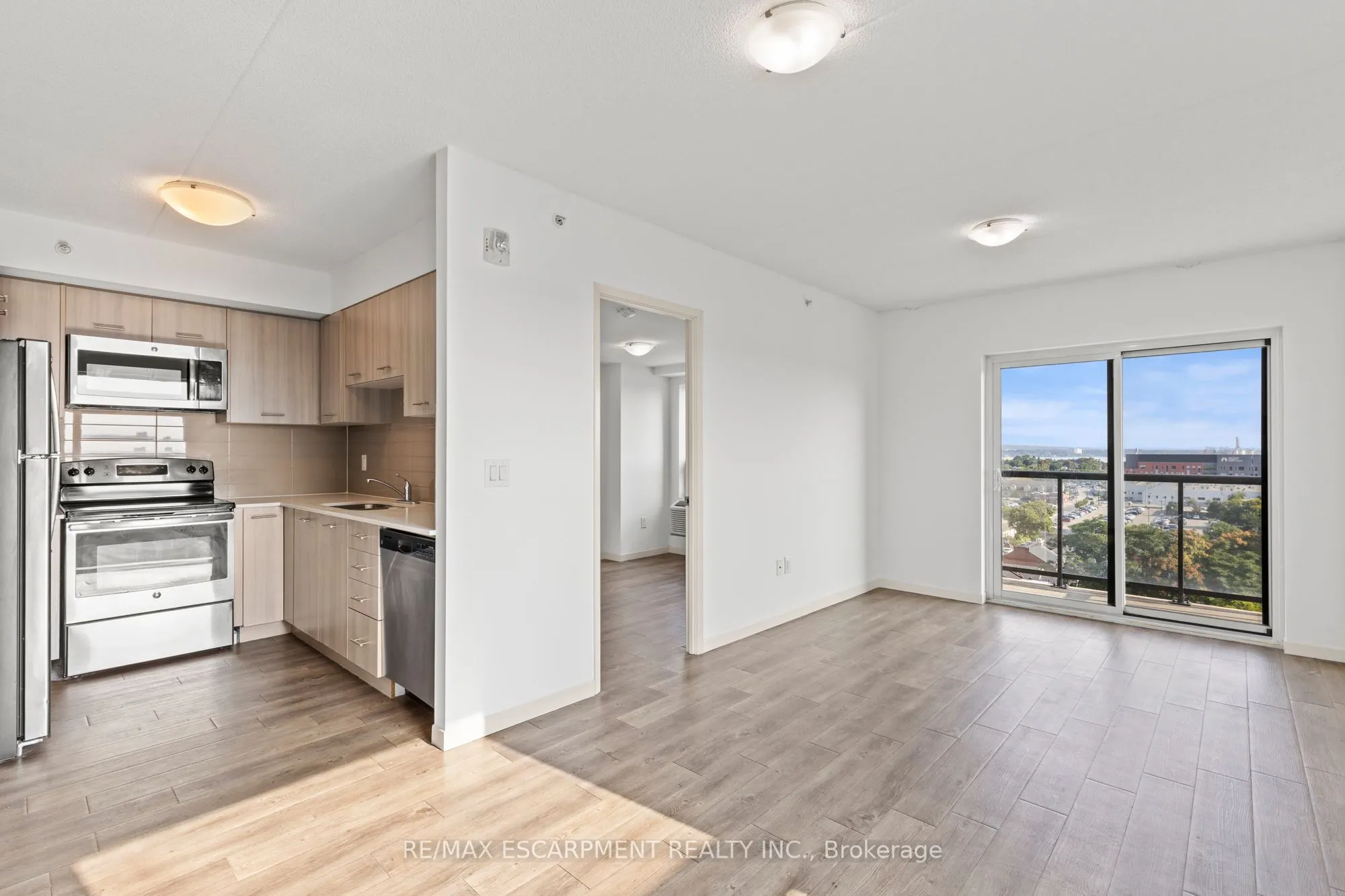 220 CANNON Street E, #701