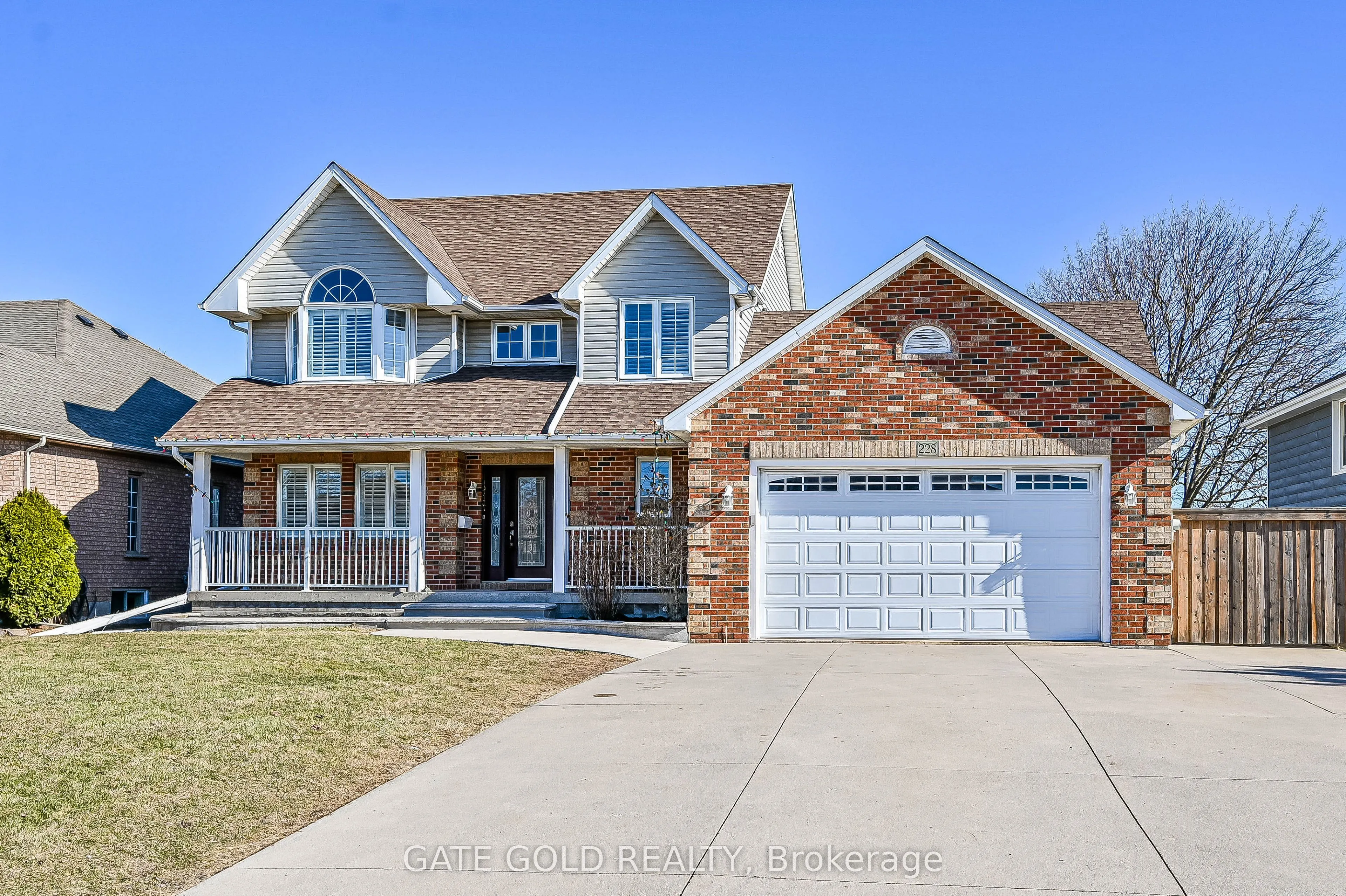 228 Highland Road W