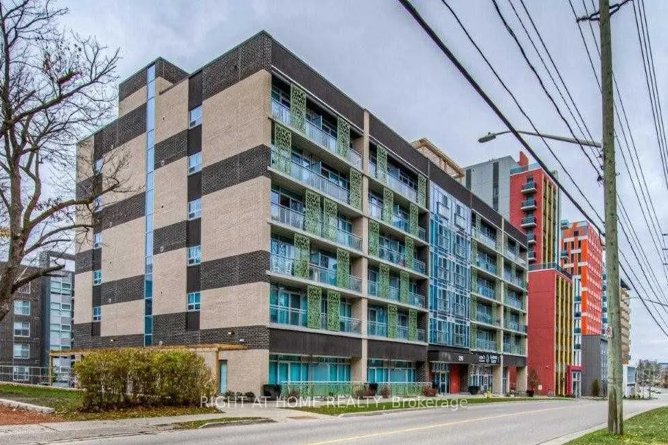 250 Albert Street, #708