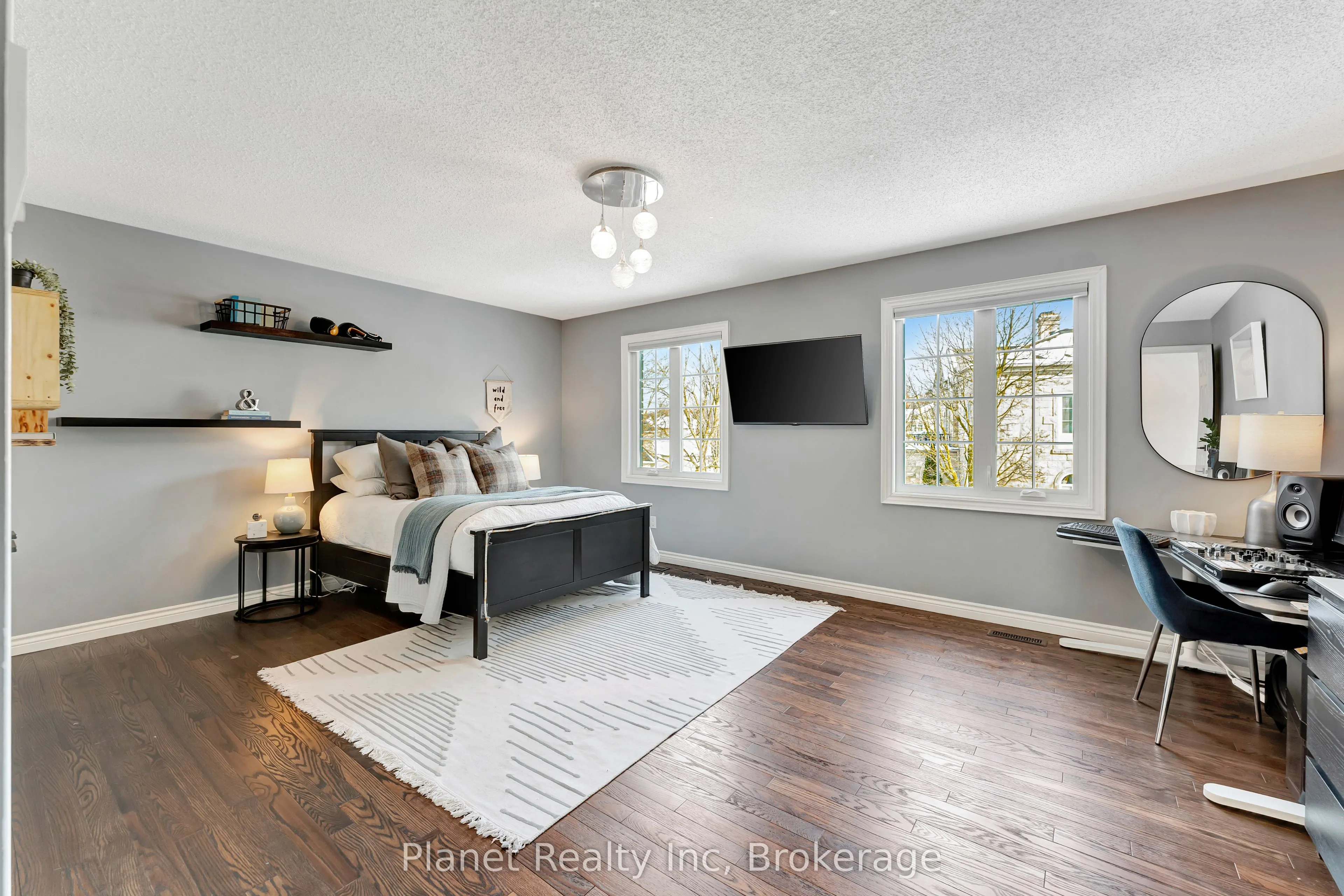 25 Manor Park Crescent #7