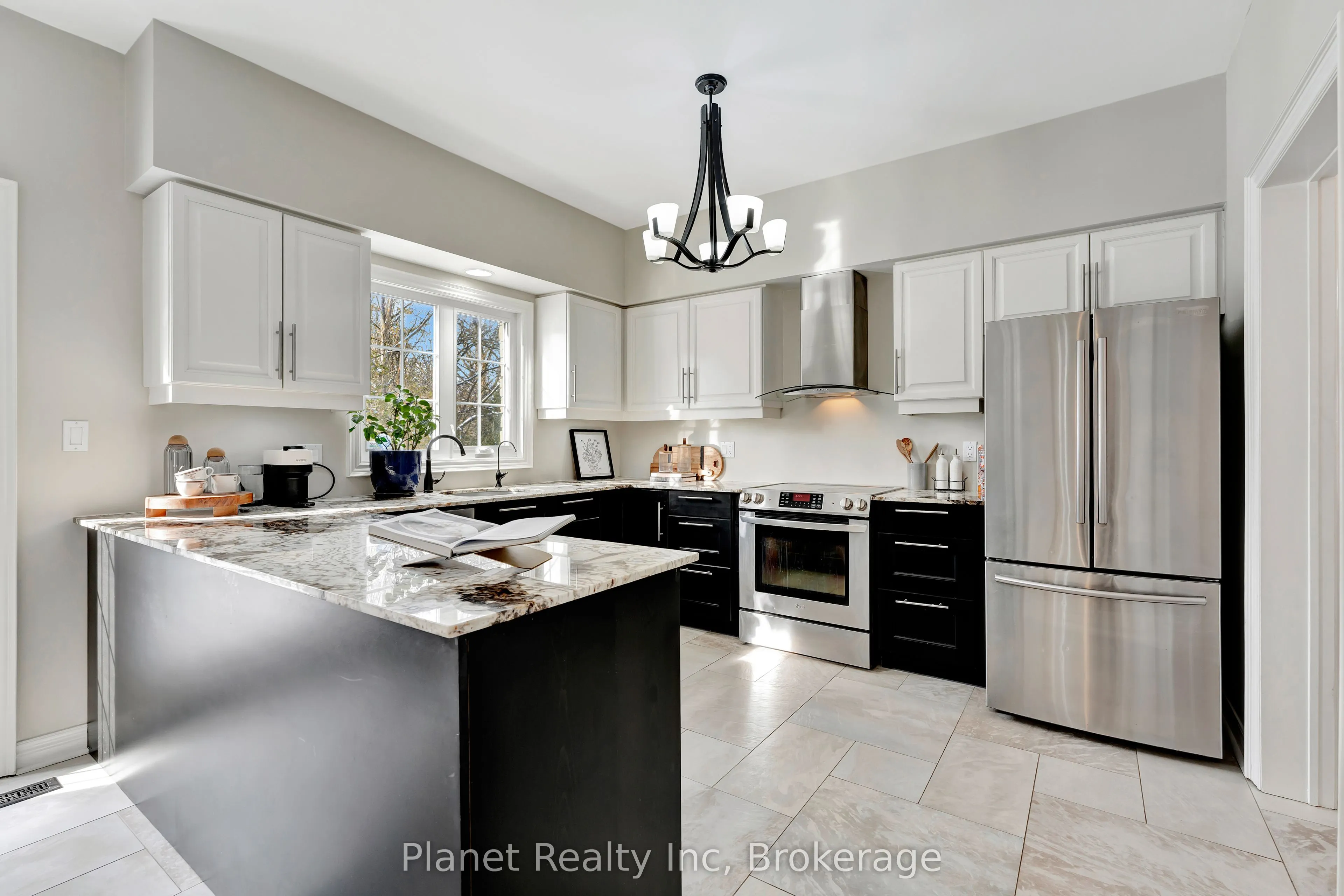 25 Manor Park Crescent #7