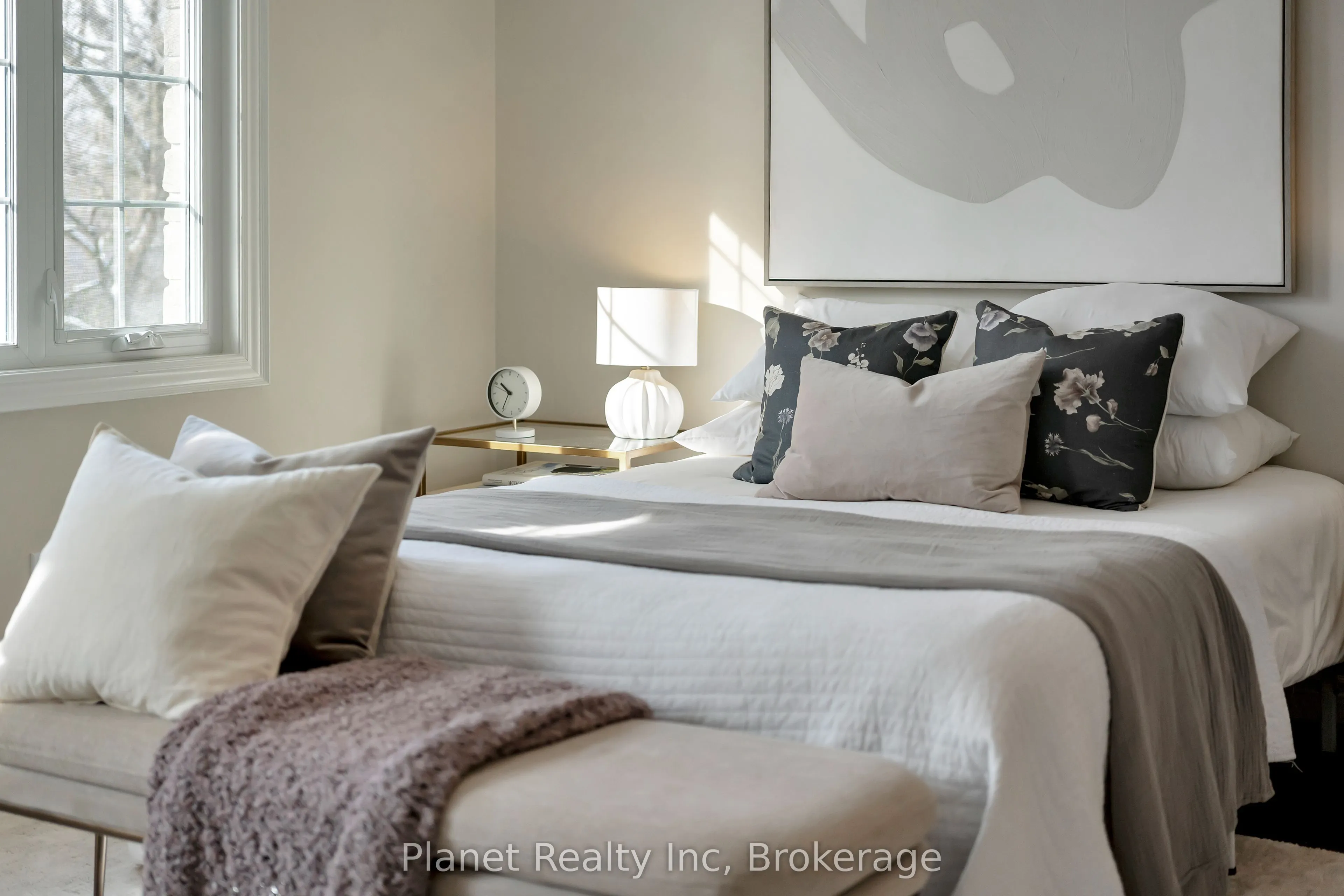 25 Manor Park Crescent #7