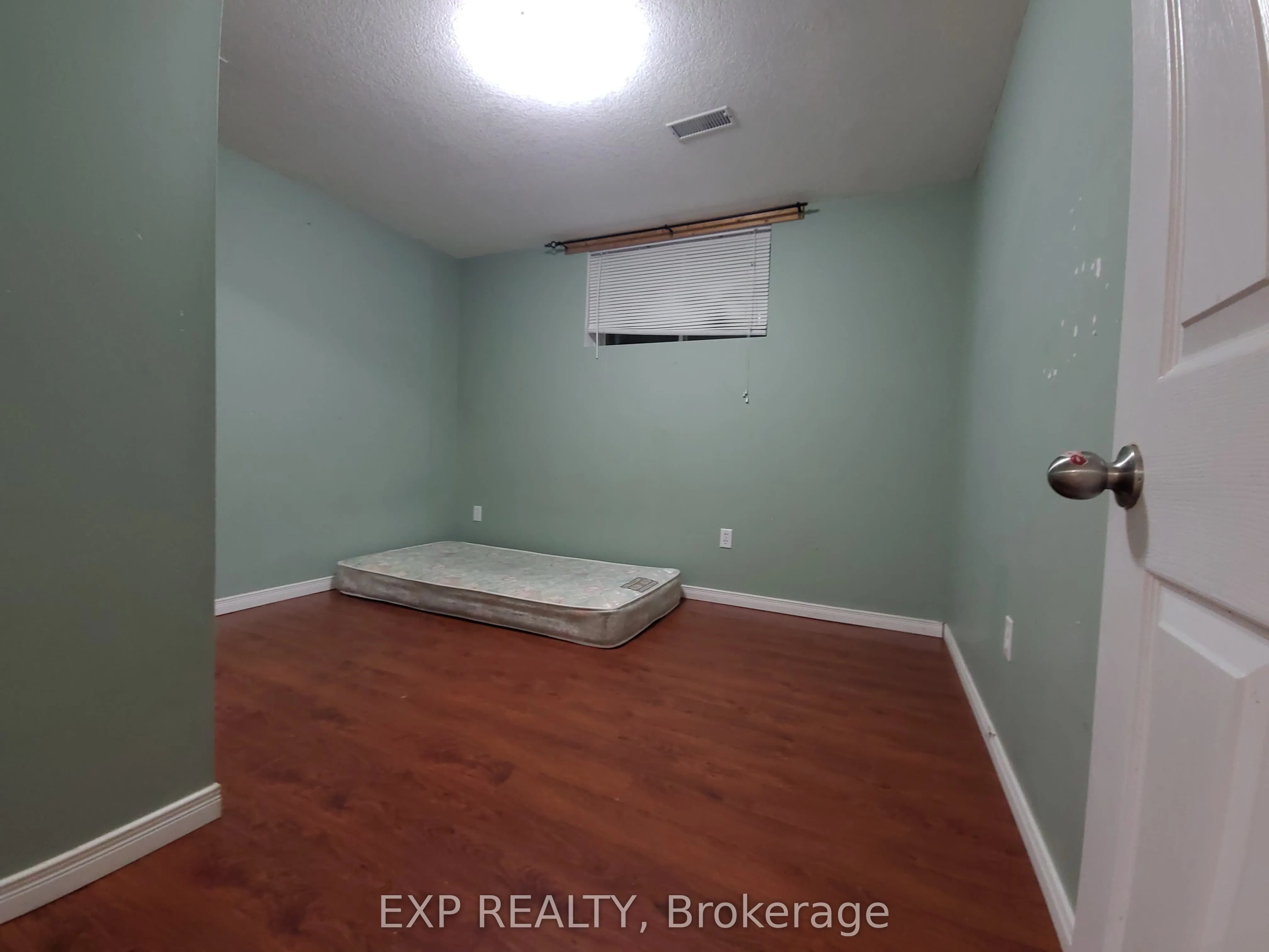 12 Peer Drive, #Basmnt