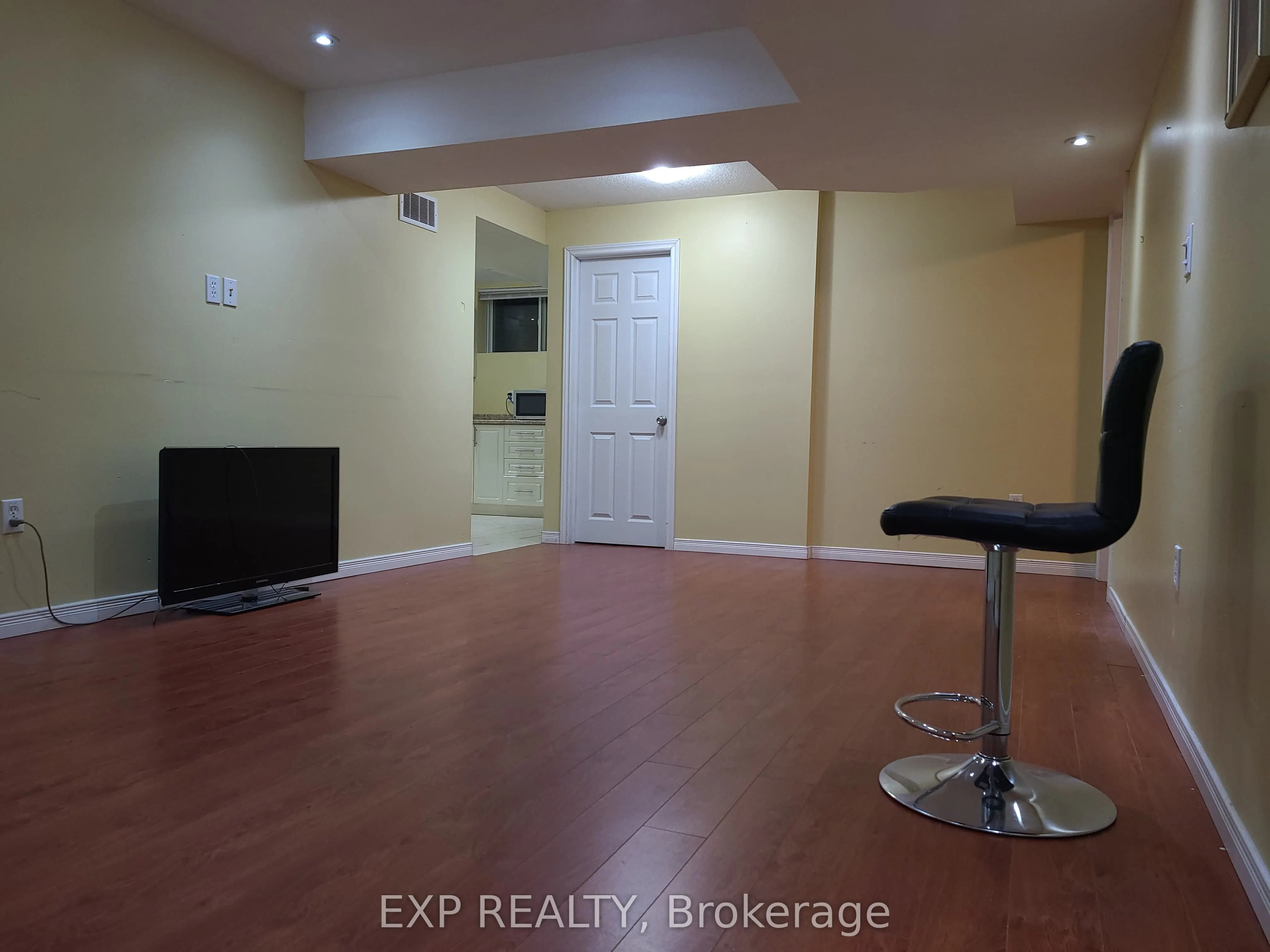 12 Peer Drive, #Basmnt