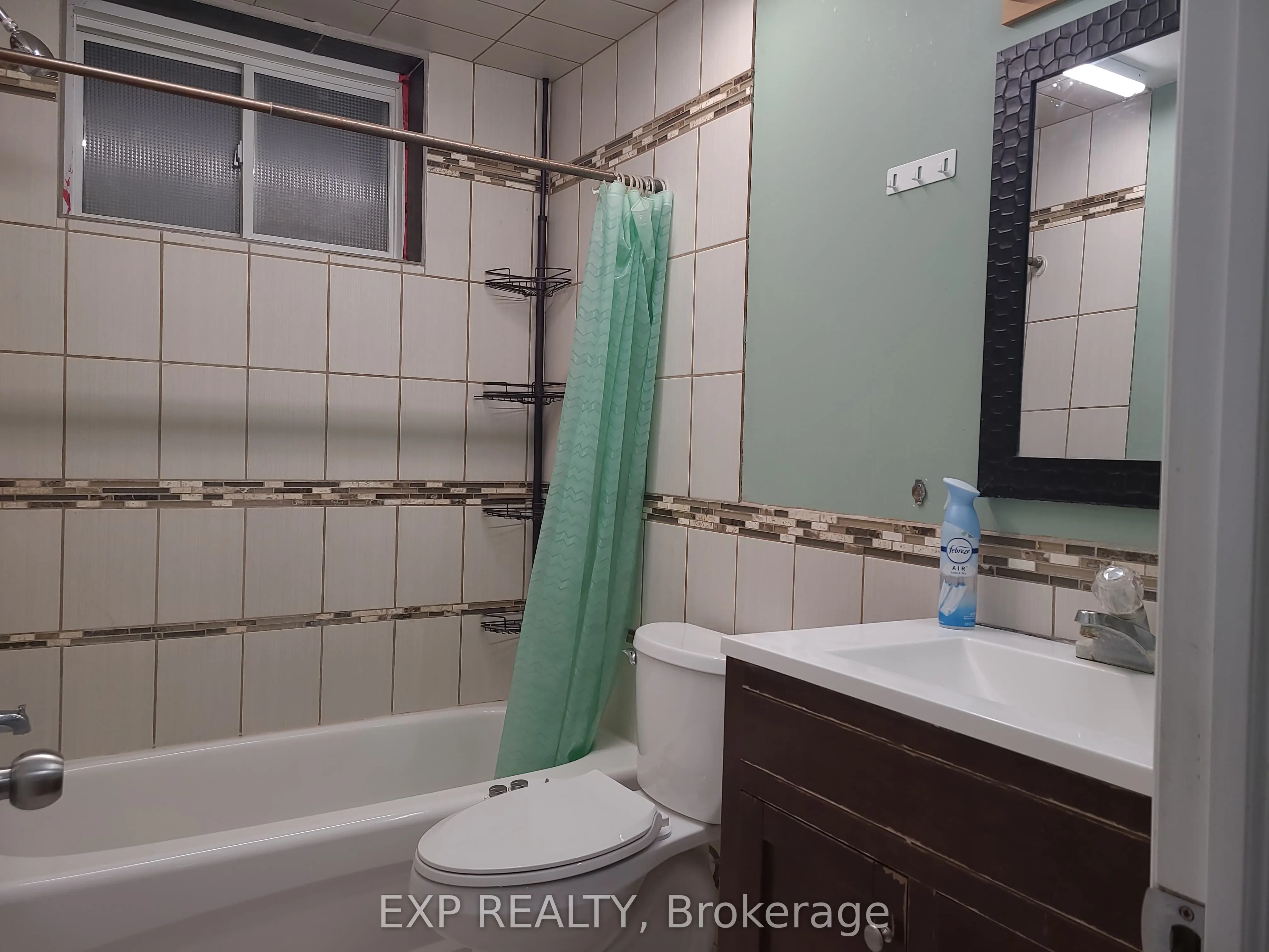 12 Peer Drive, #Basmnt