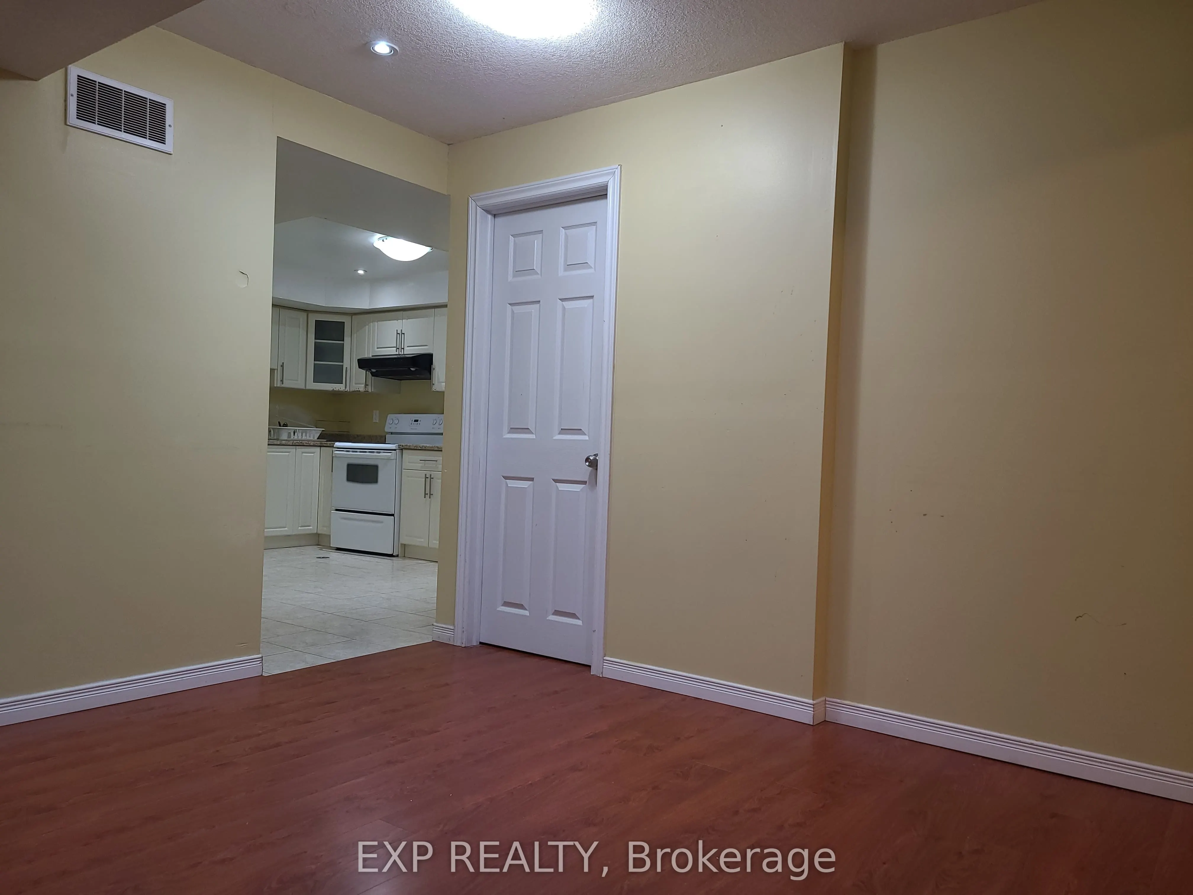 12 Peer Drive, #Basmnt