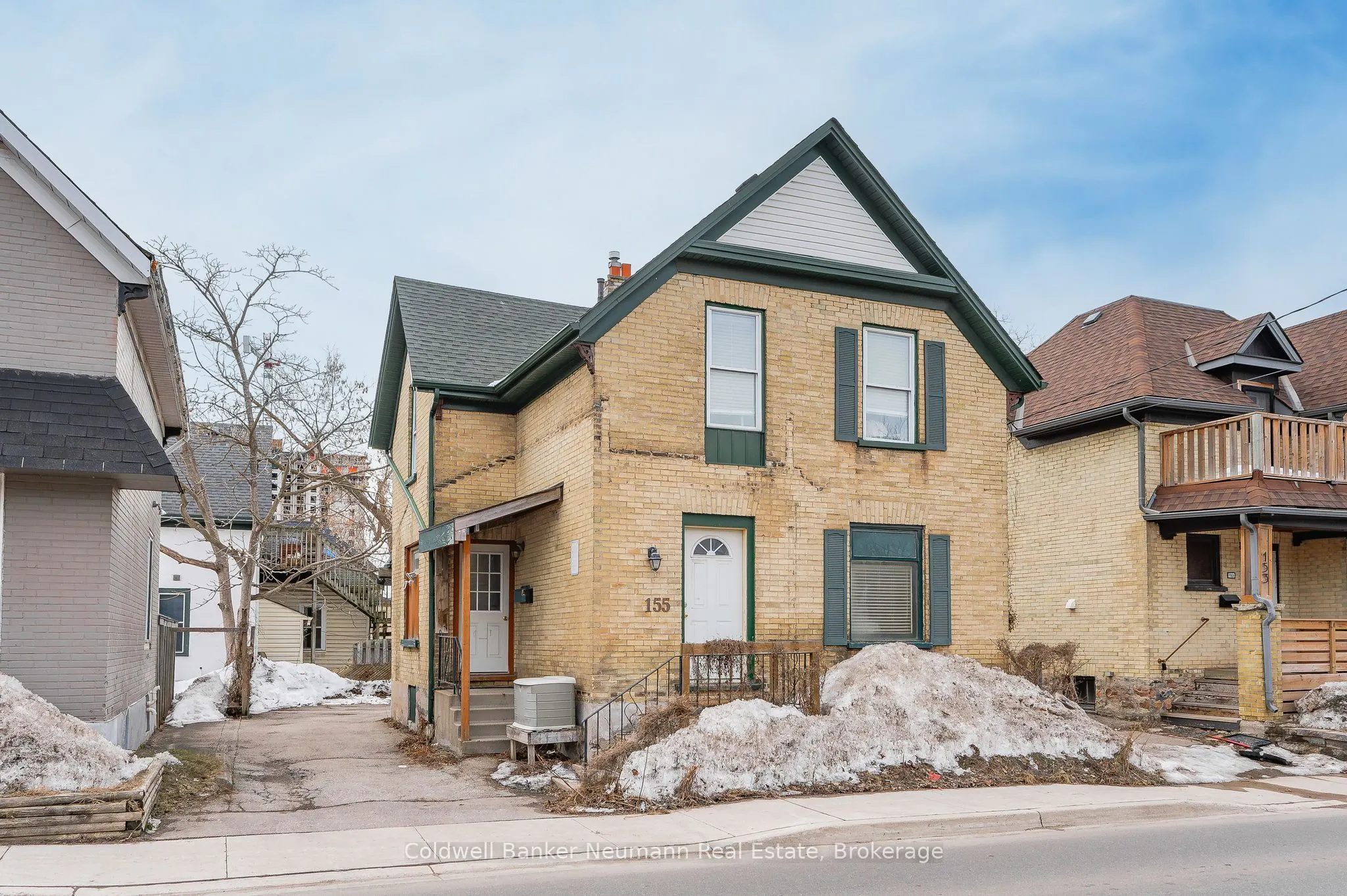 155 Weber Street E