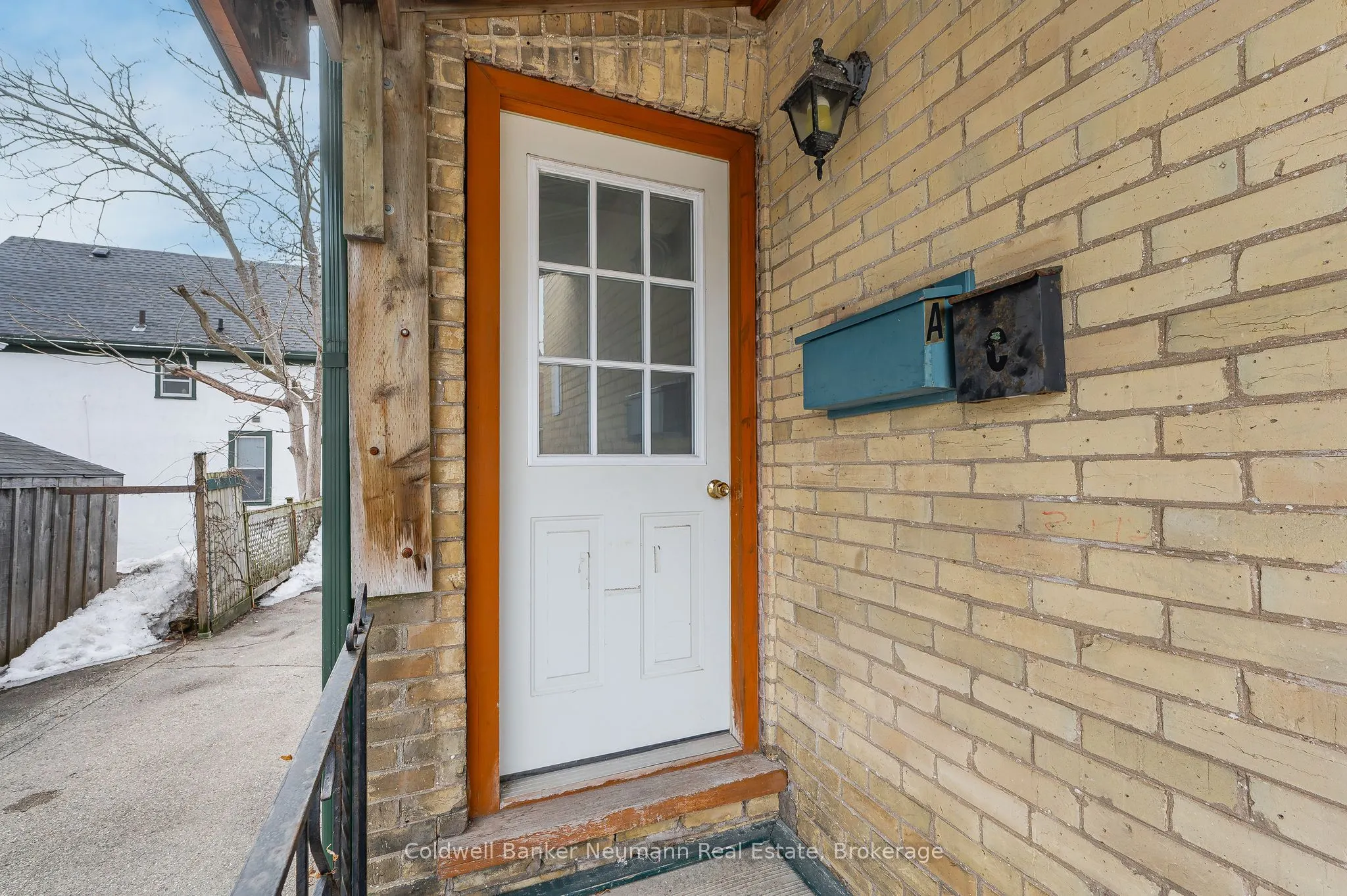 155 Weber Street E