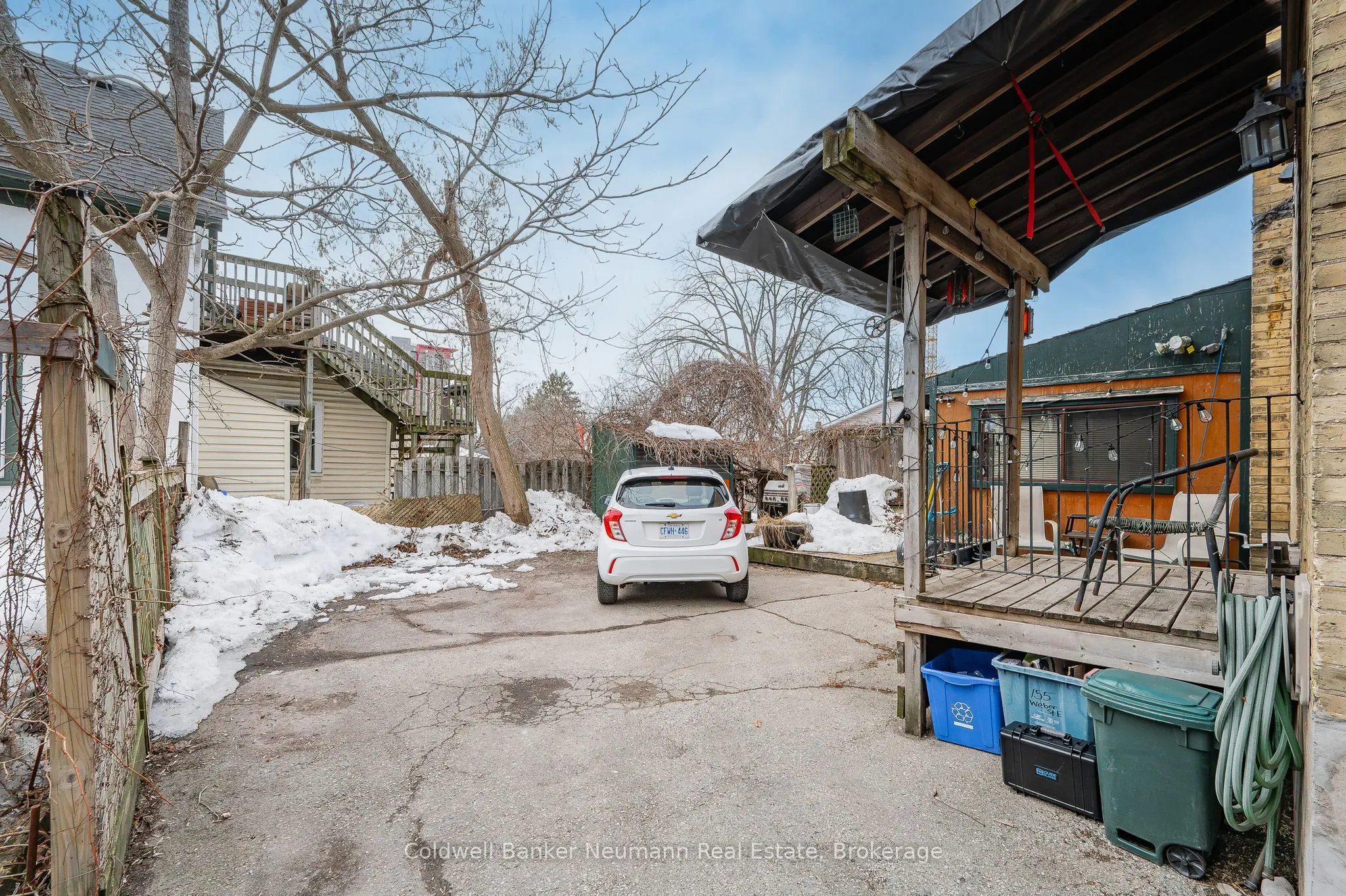 155 Weber Street E