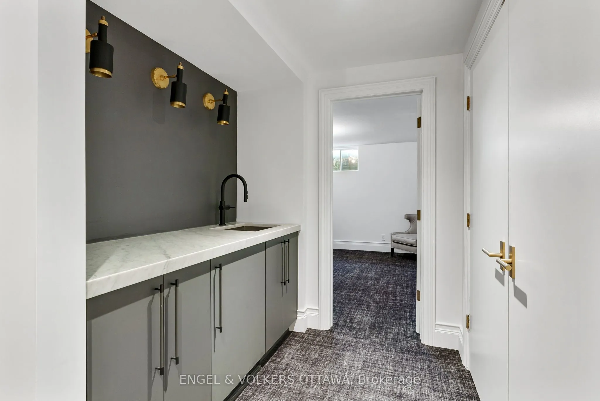 1041 BRANDYWINE Court