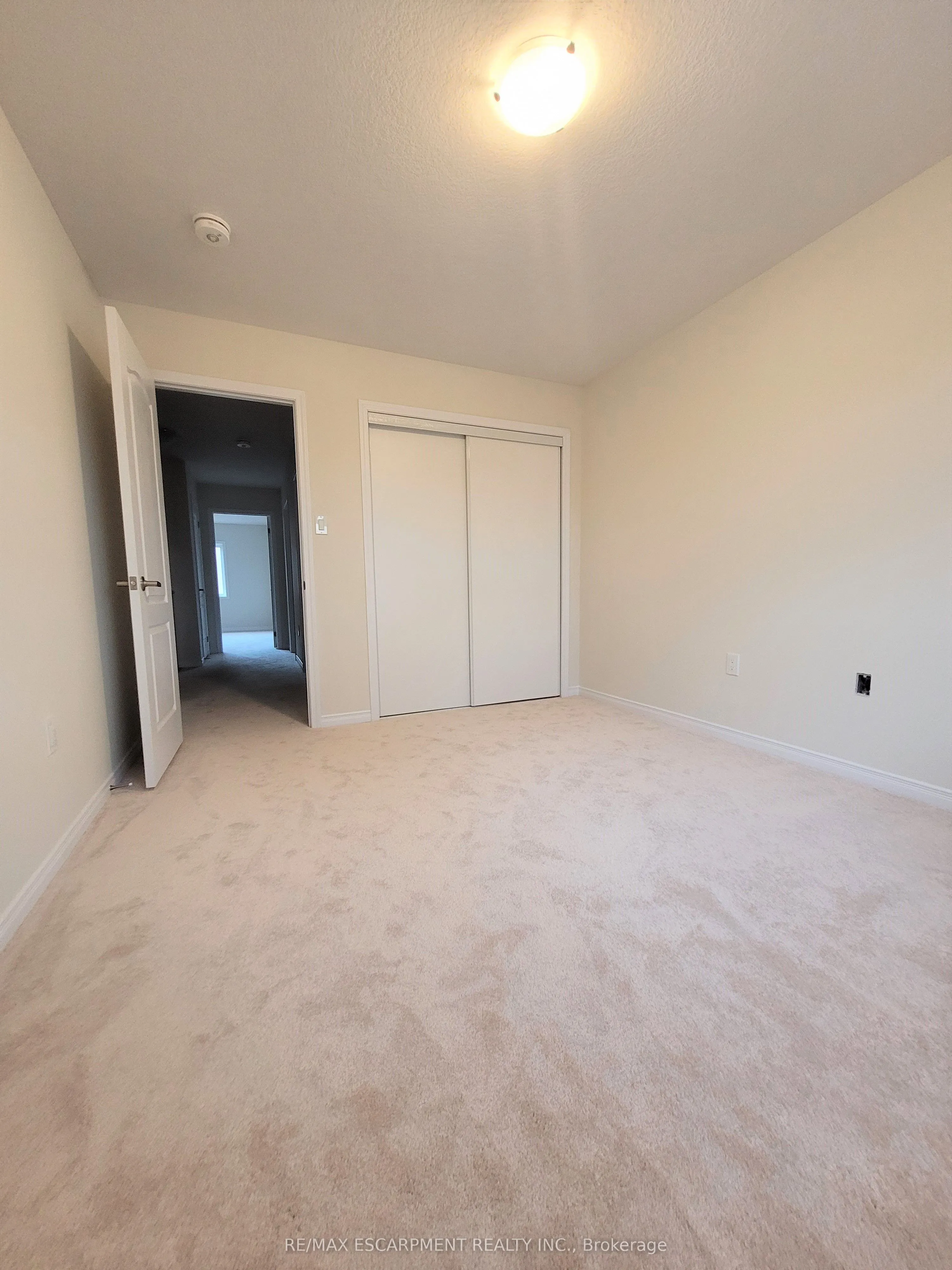 11 Amos Avenue
