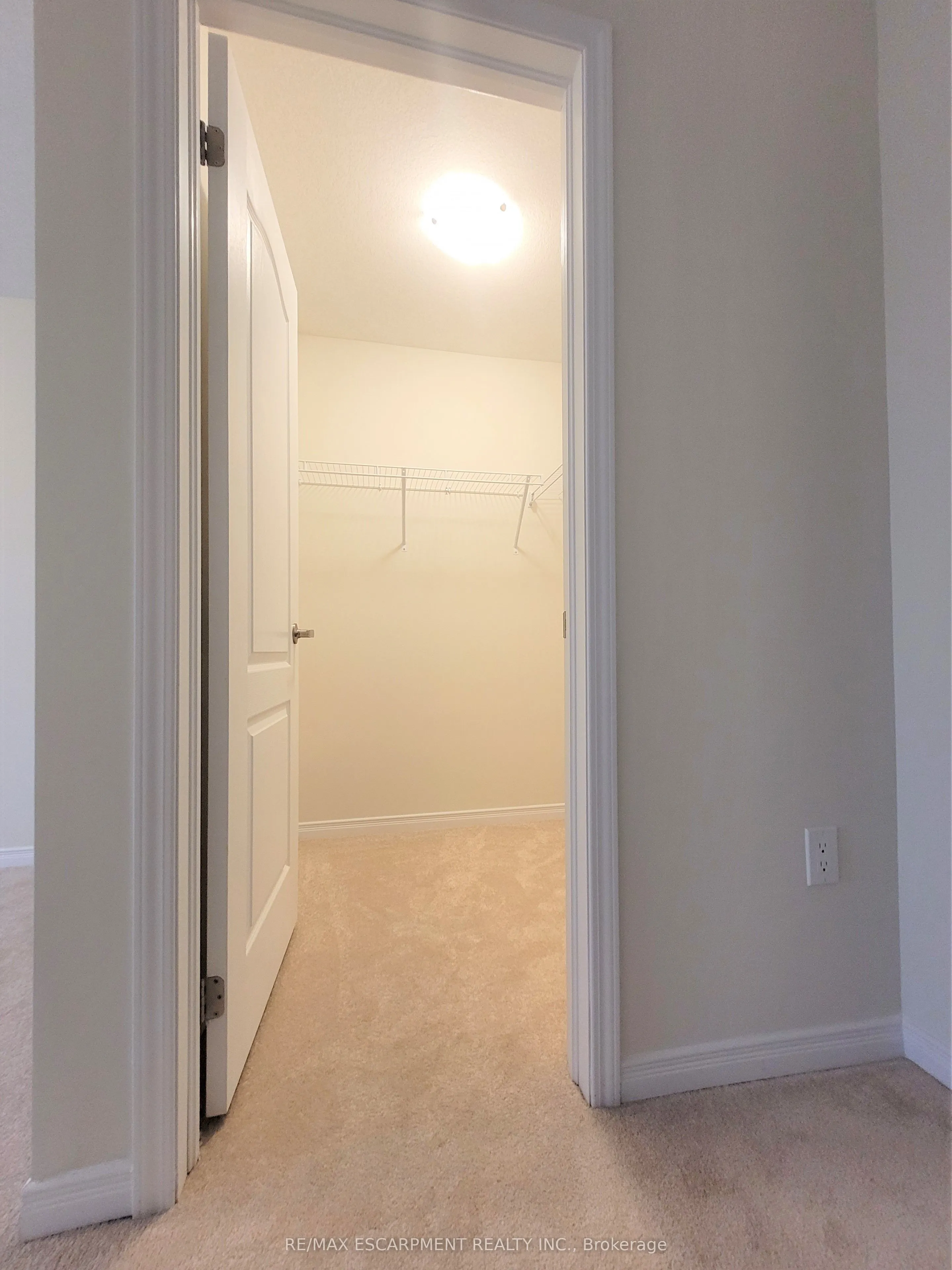 11 Amos Avenue