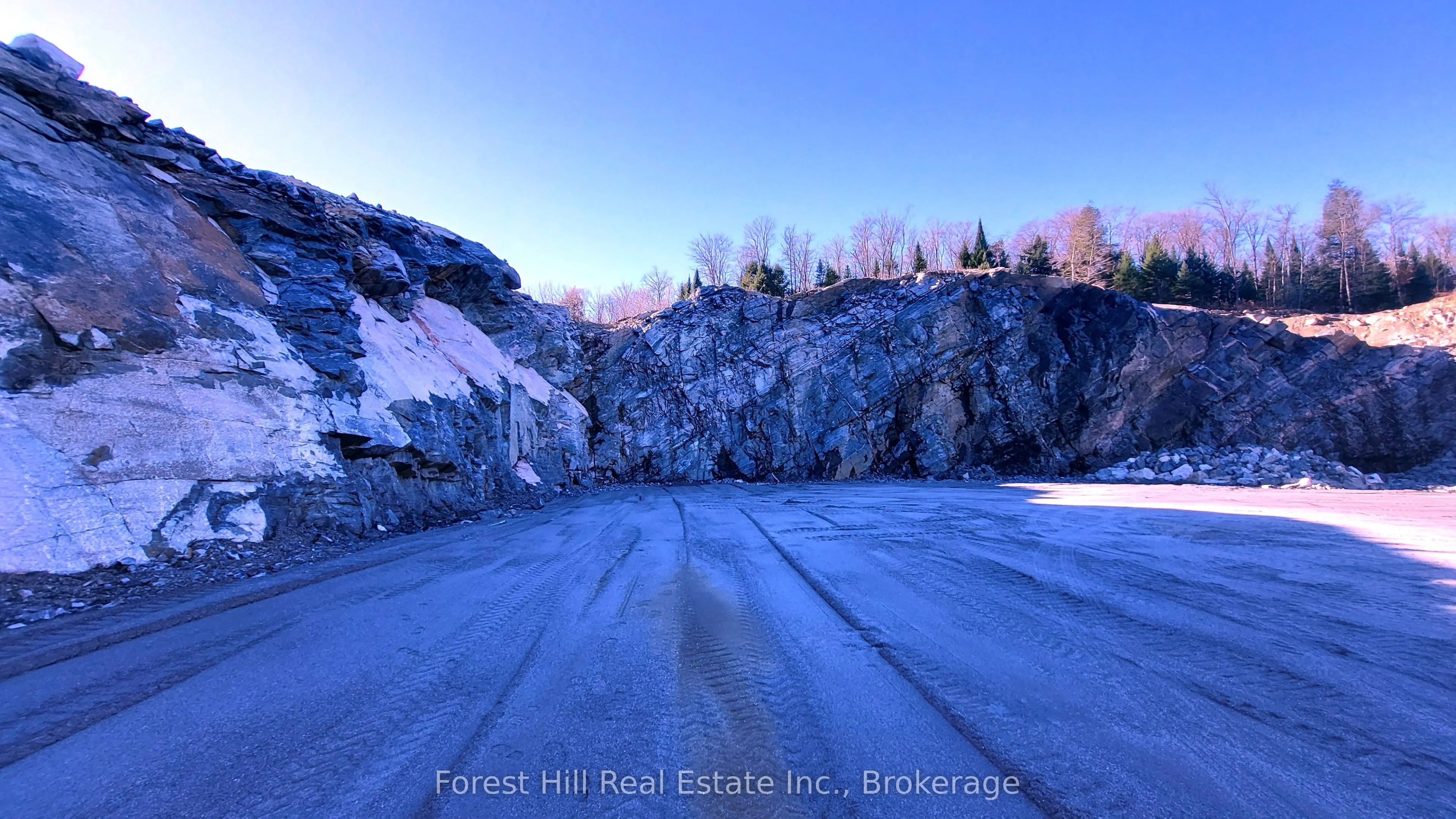 1470 Echo Lake Road