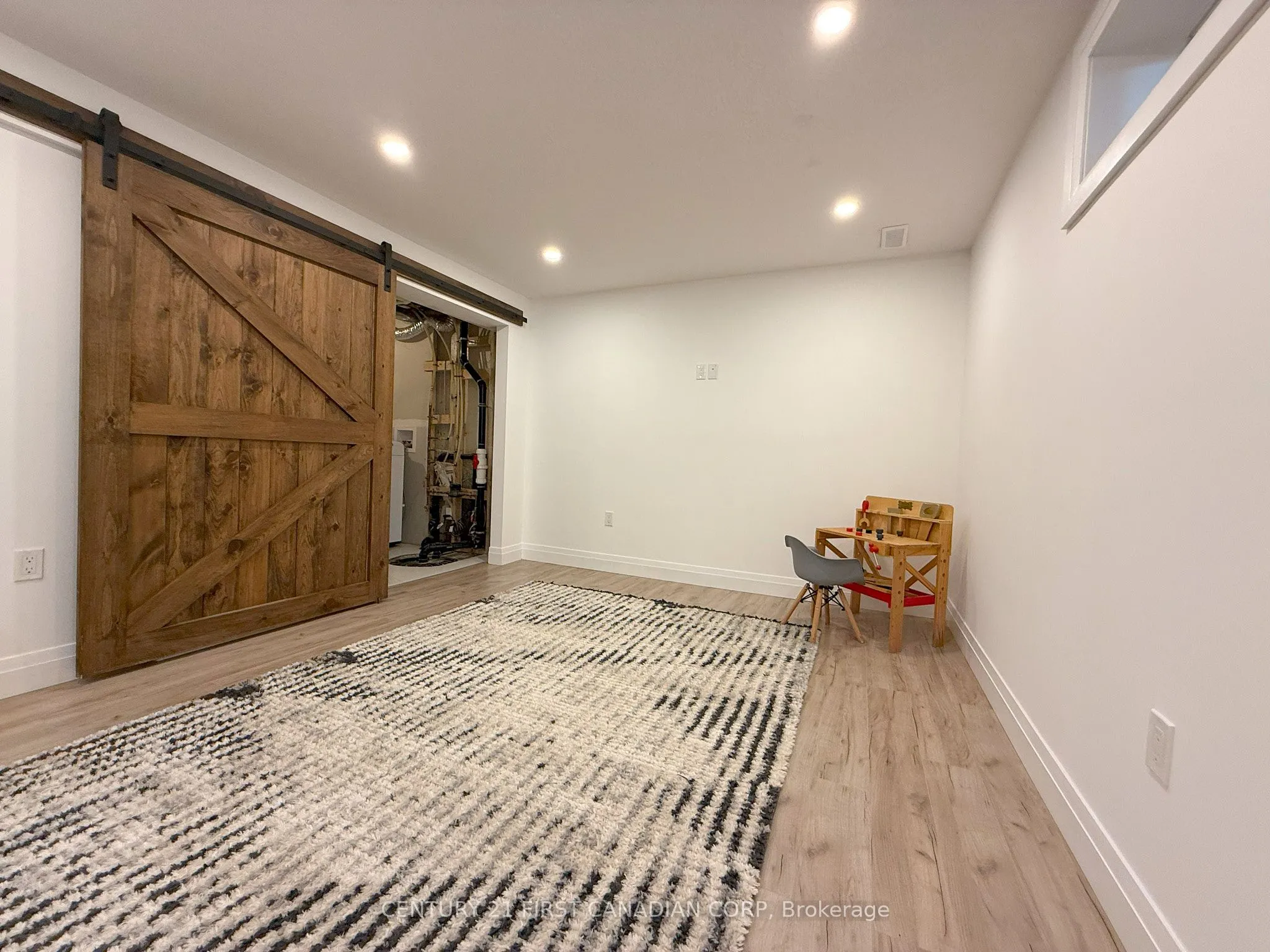 205 King Edward Street