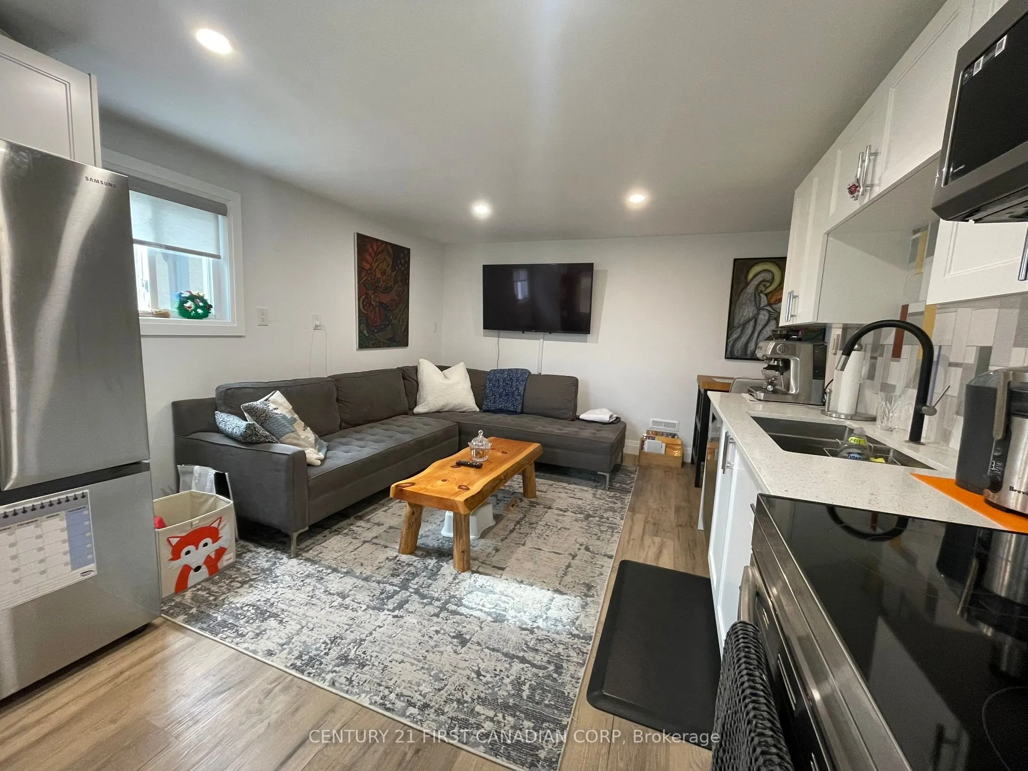 205 King Edward Street