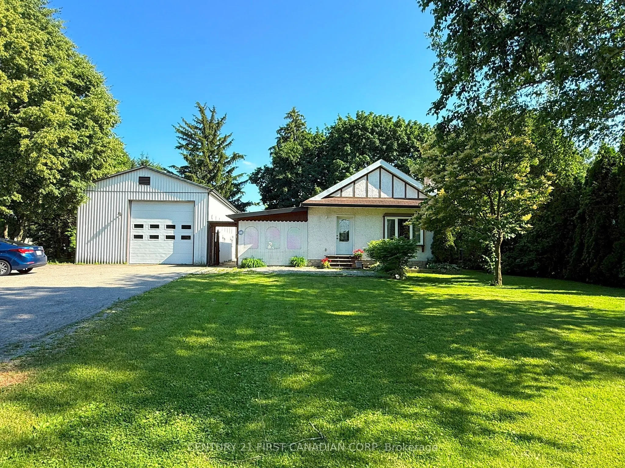 205 King Edward Street