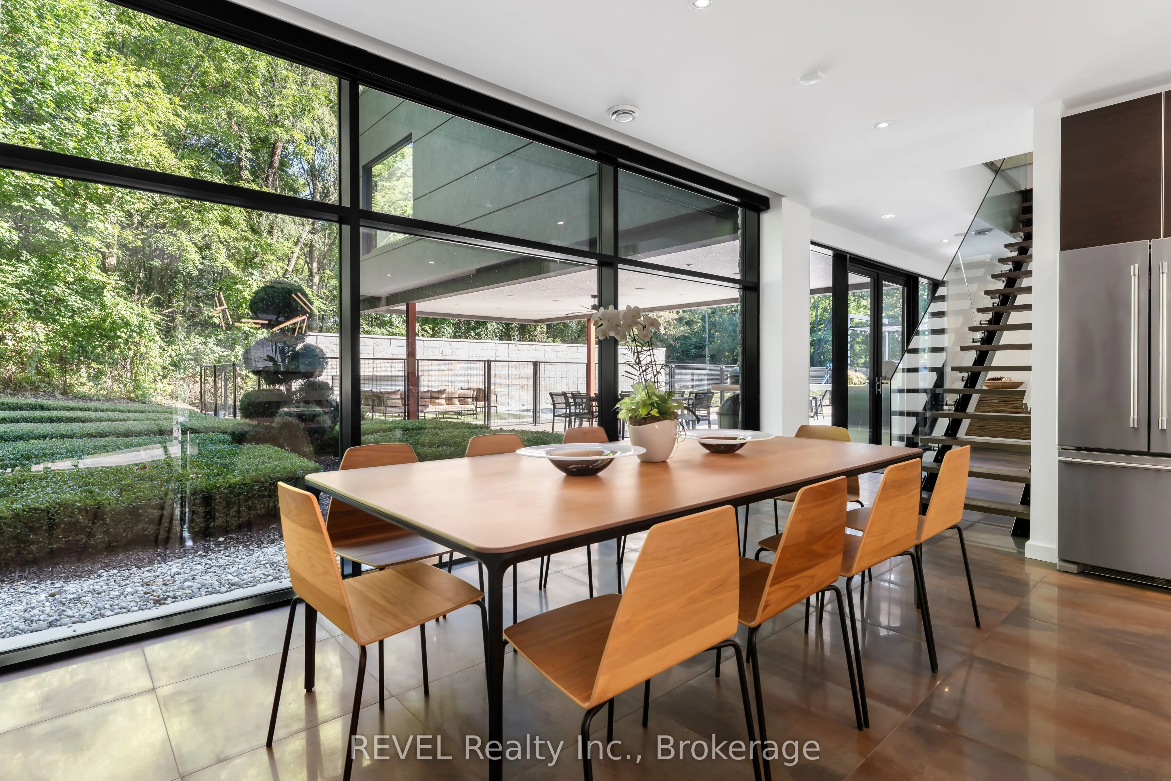 250 Canboro Road