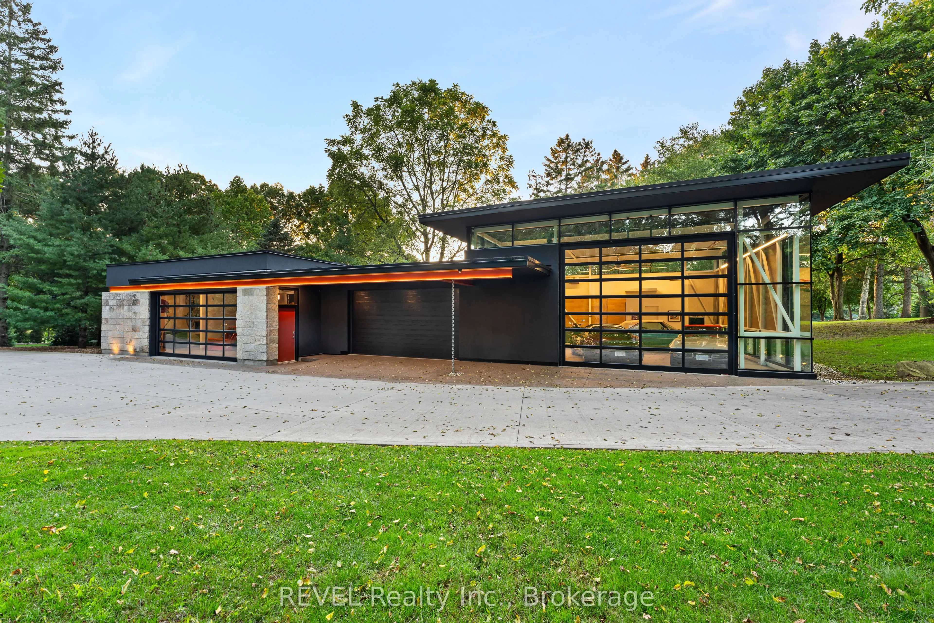 250 Canboro Road