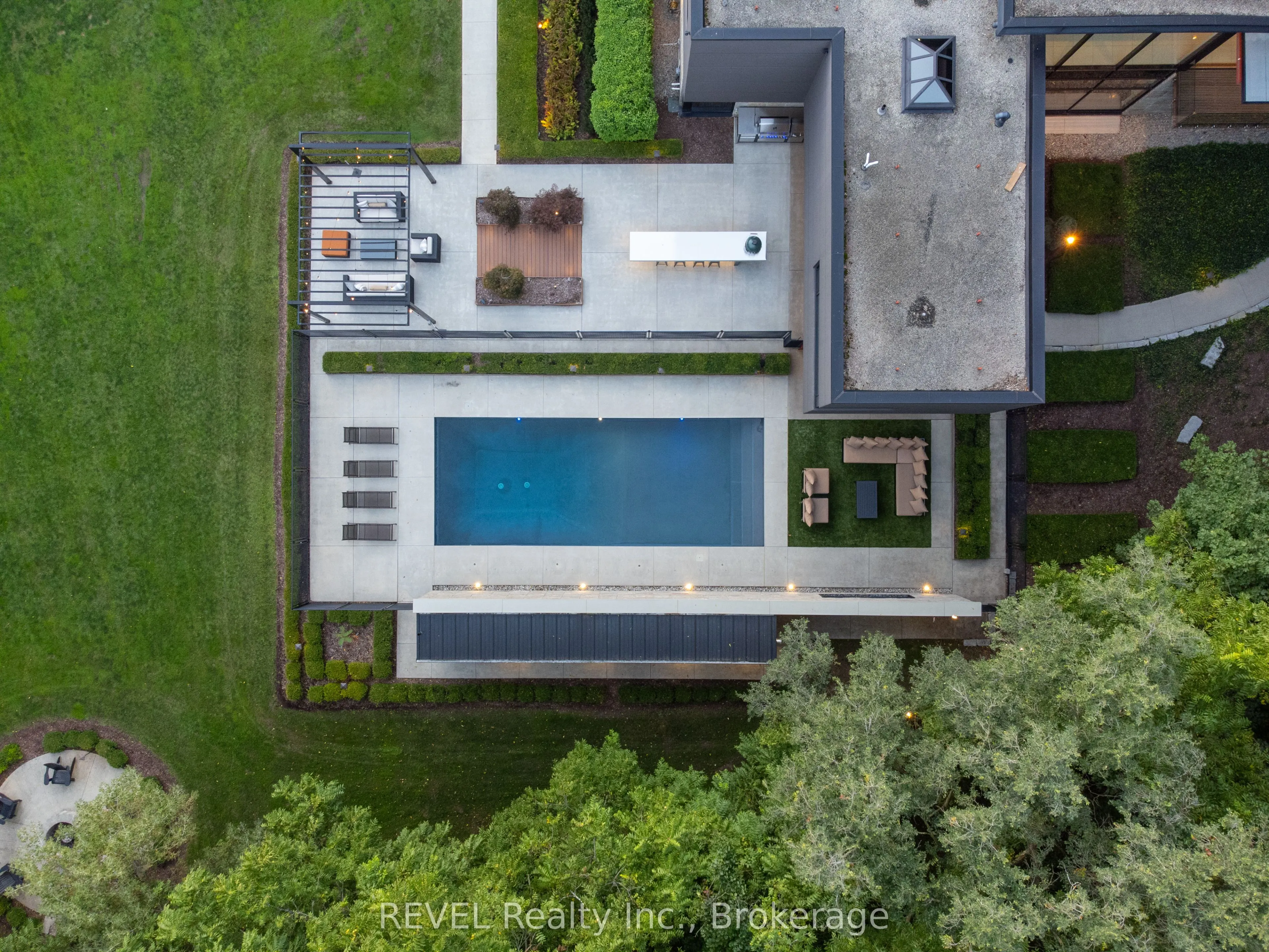 250 Canboro Road