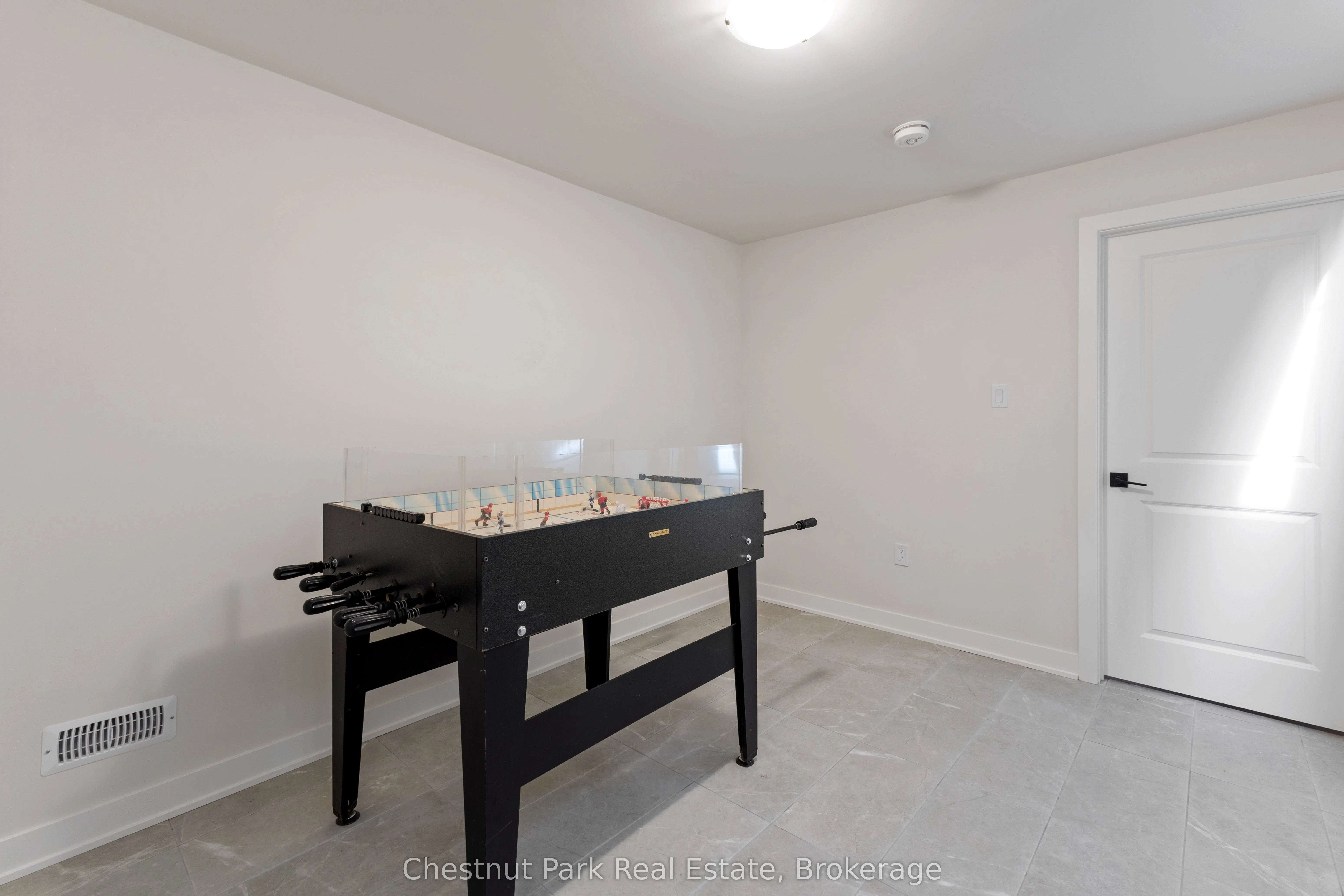1003 Kings Ridge Court
