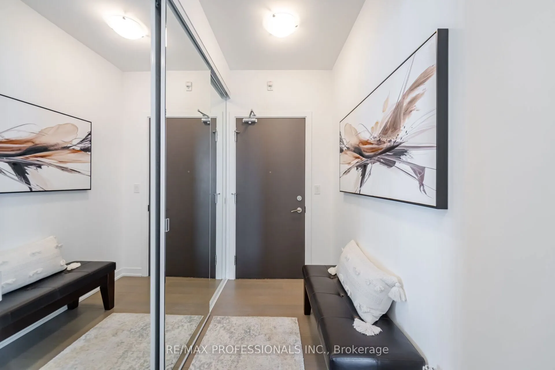 550 North Service Road, #PH1504