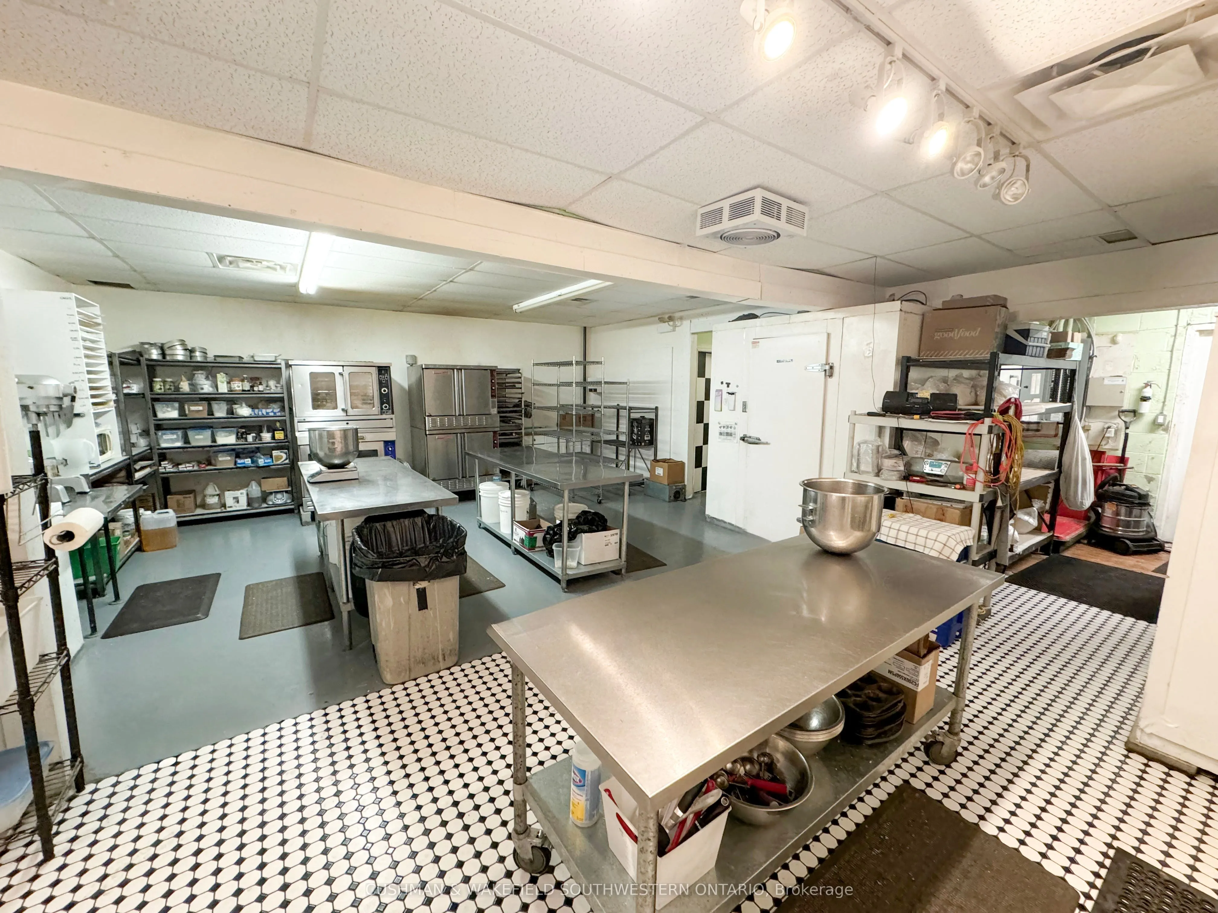 502 Springbank Drive, #2