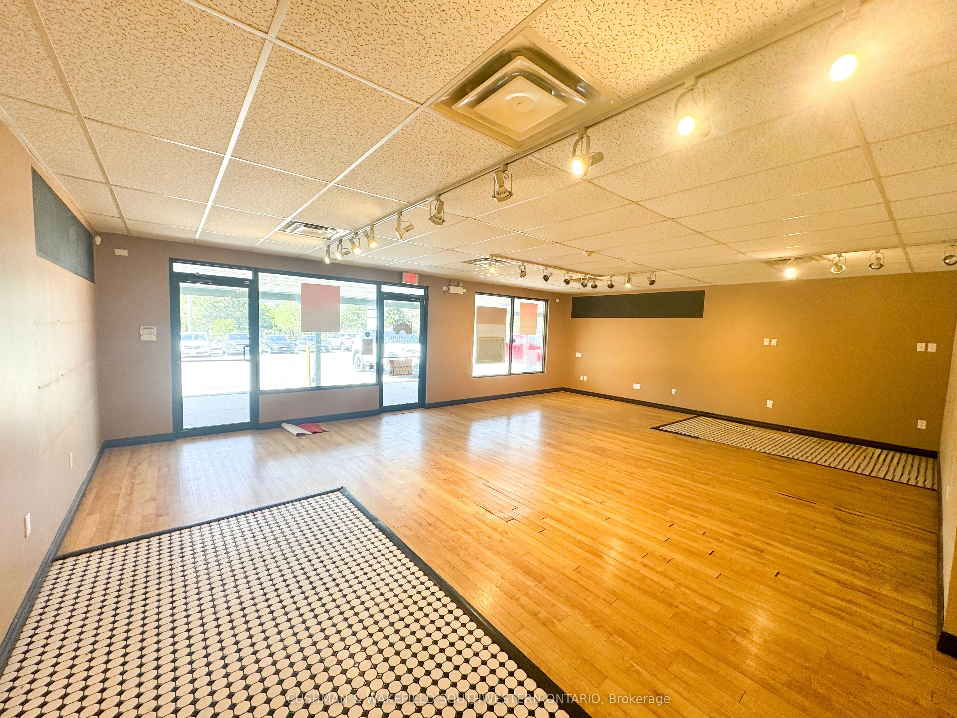 502 Springbank Drive, #2A