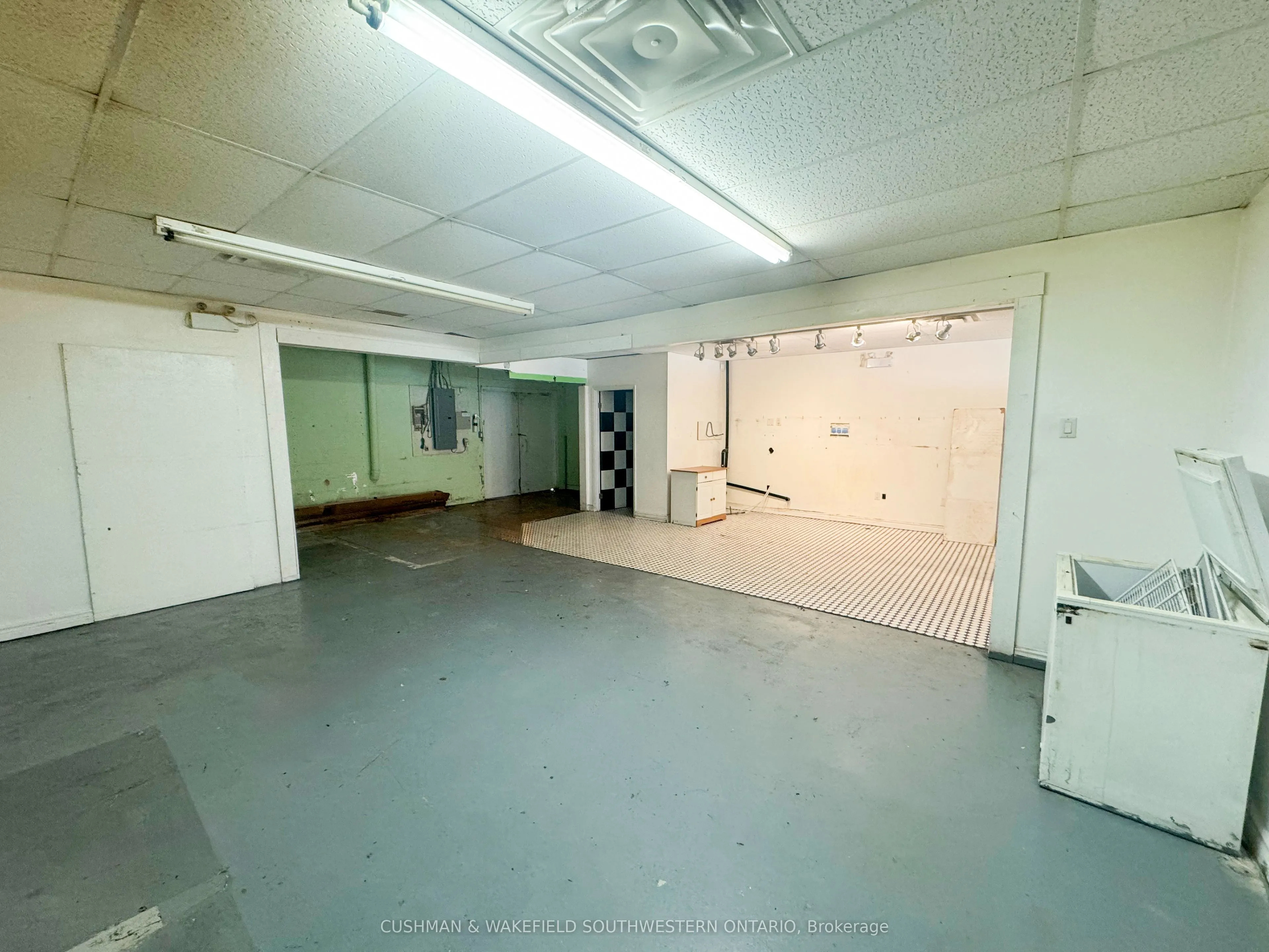 502 Springbank Drive, #2A