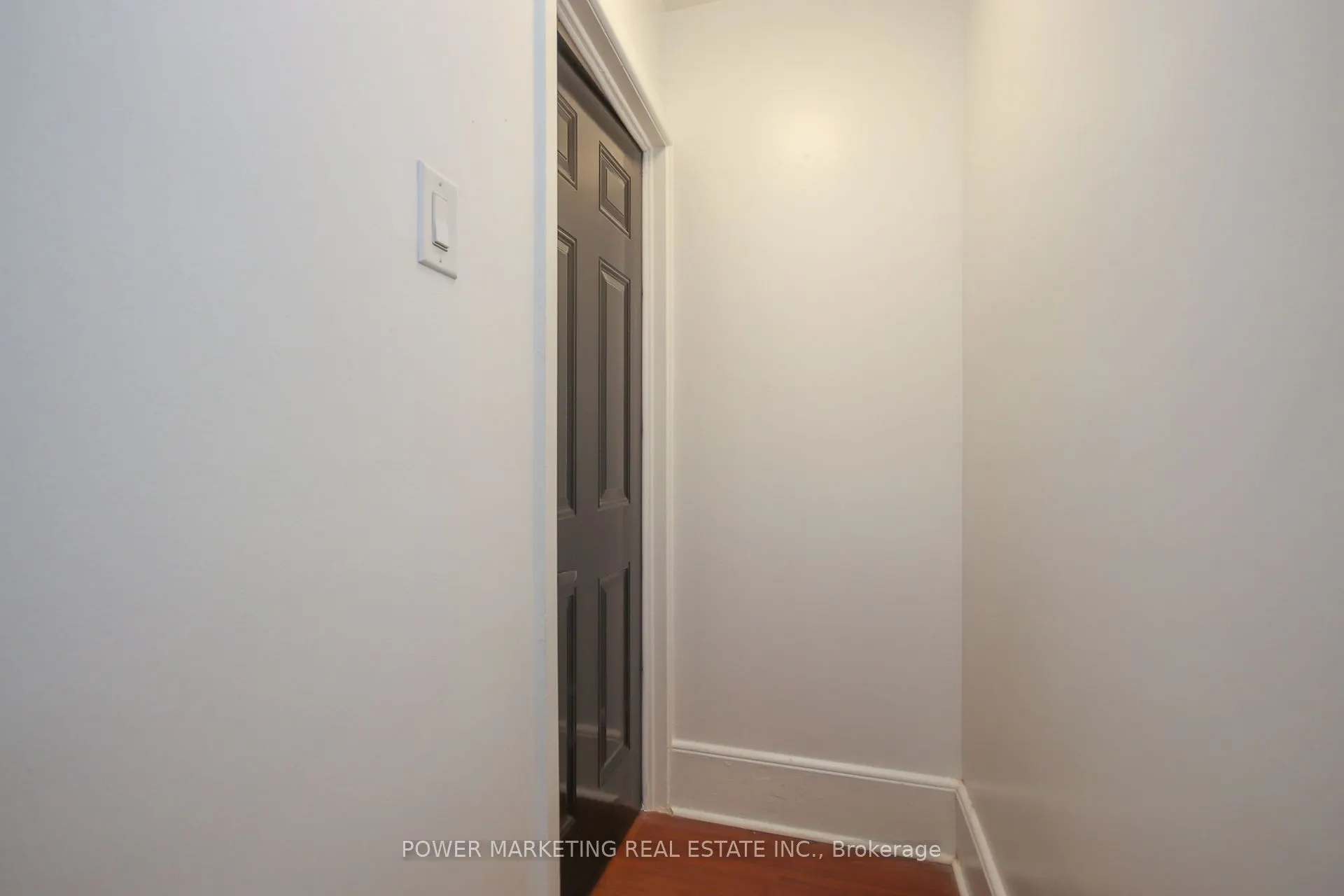 569 GLADSTONE Avenue