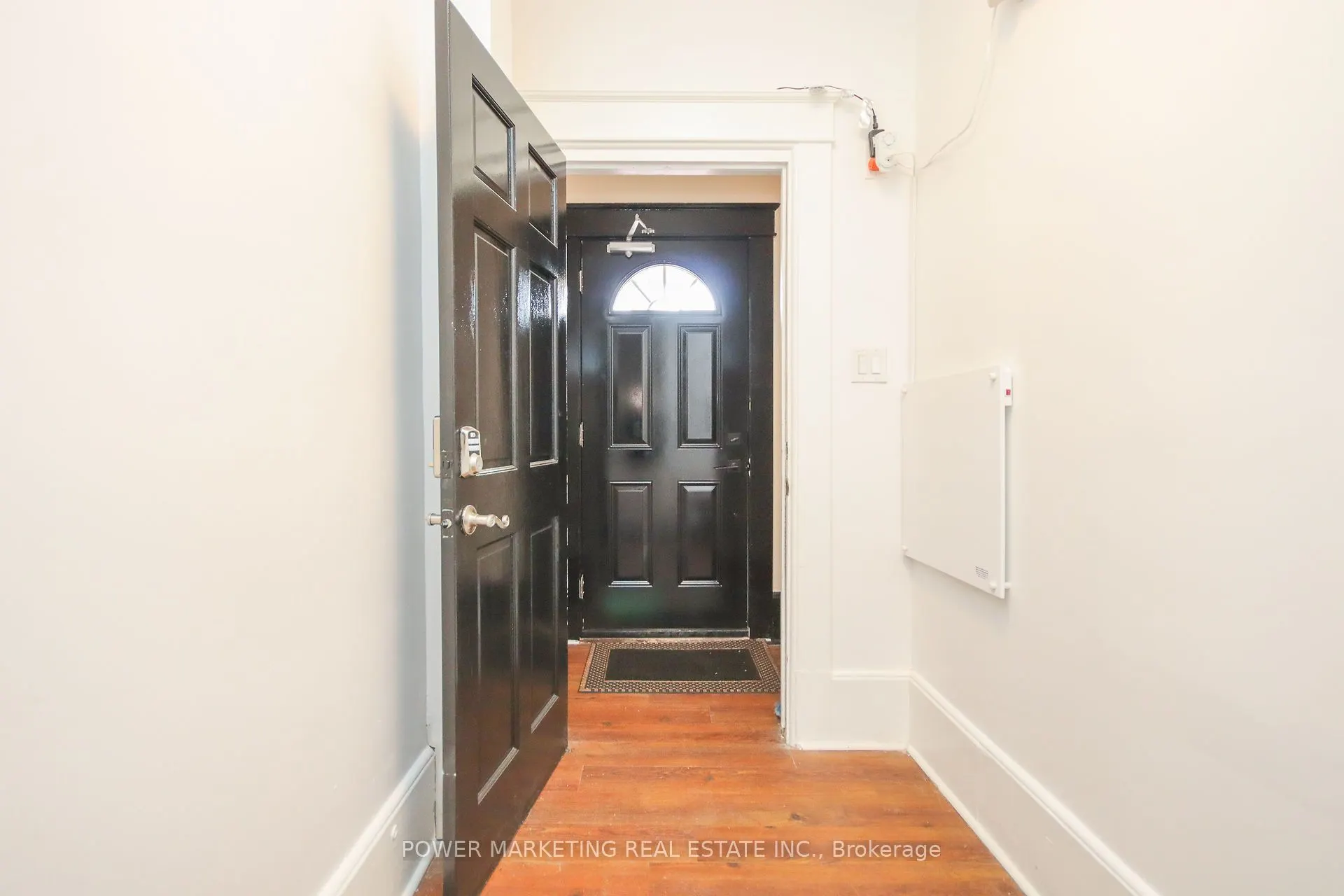 569 GLADSTONE Avenue
