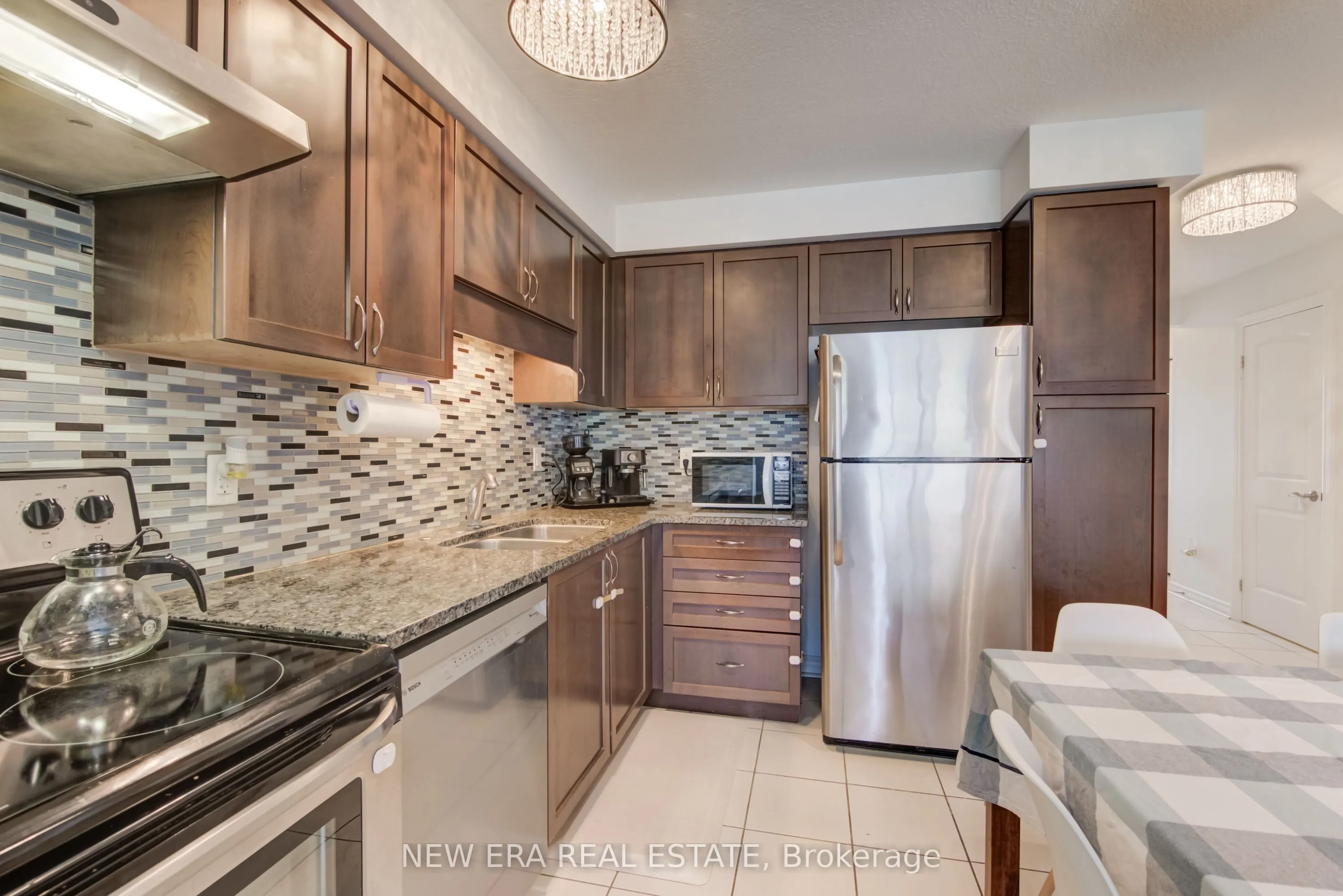 34 Arlington Crescent, #24