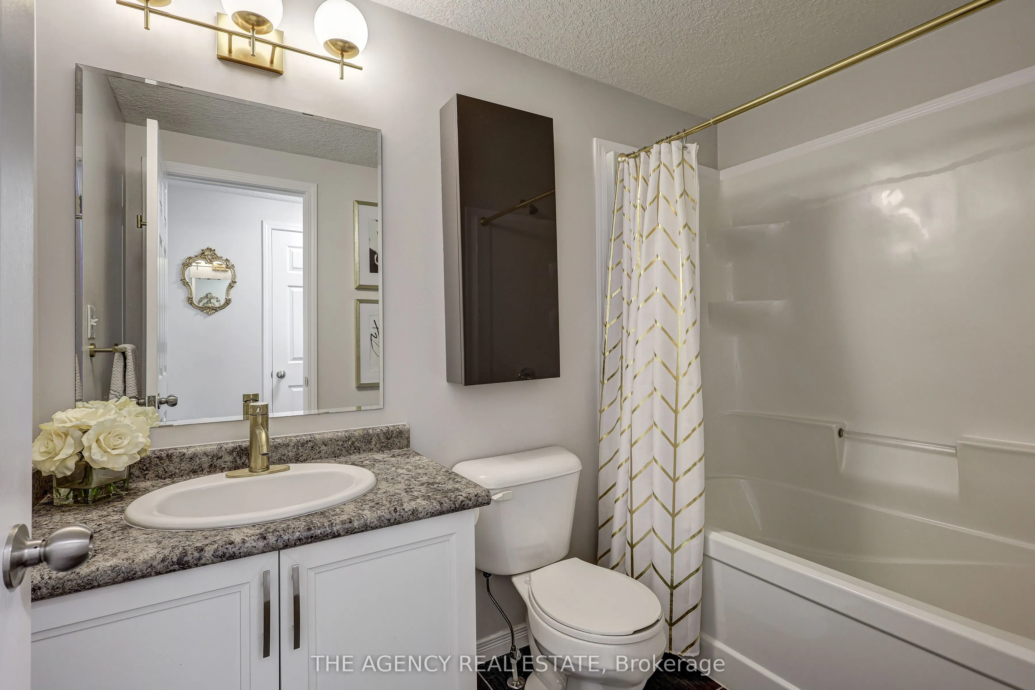 3200 Singleton Avenue, #82