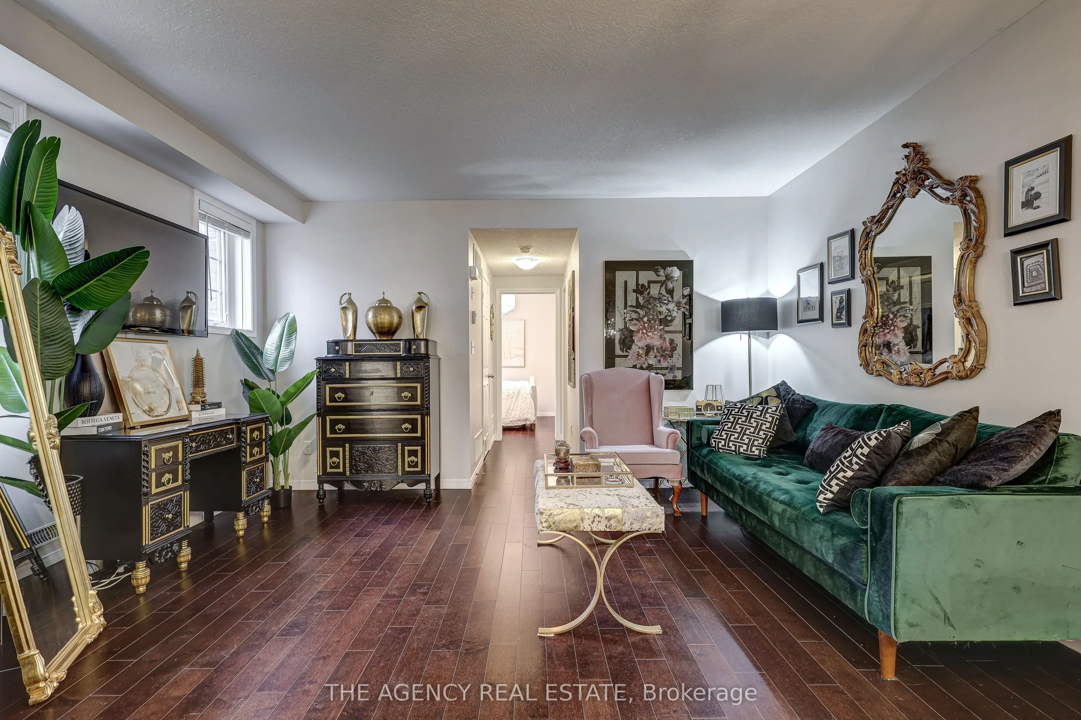 3200 Singleton Avenue, #82