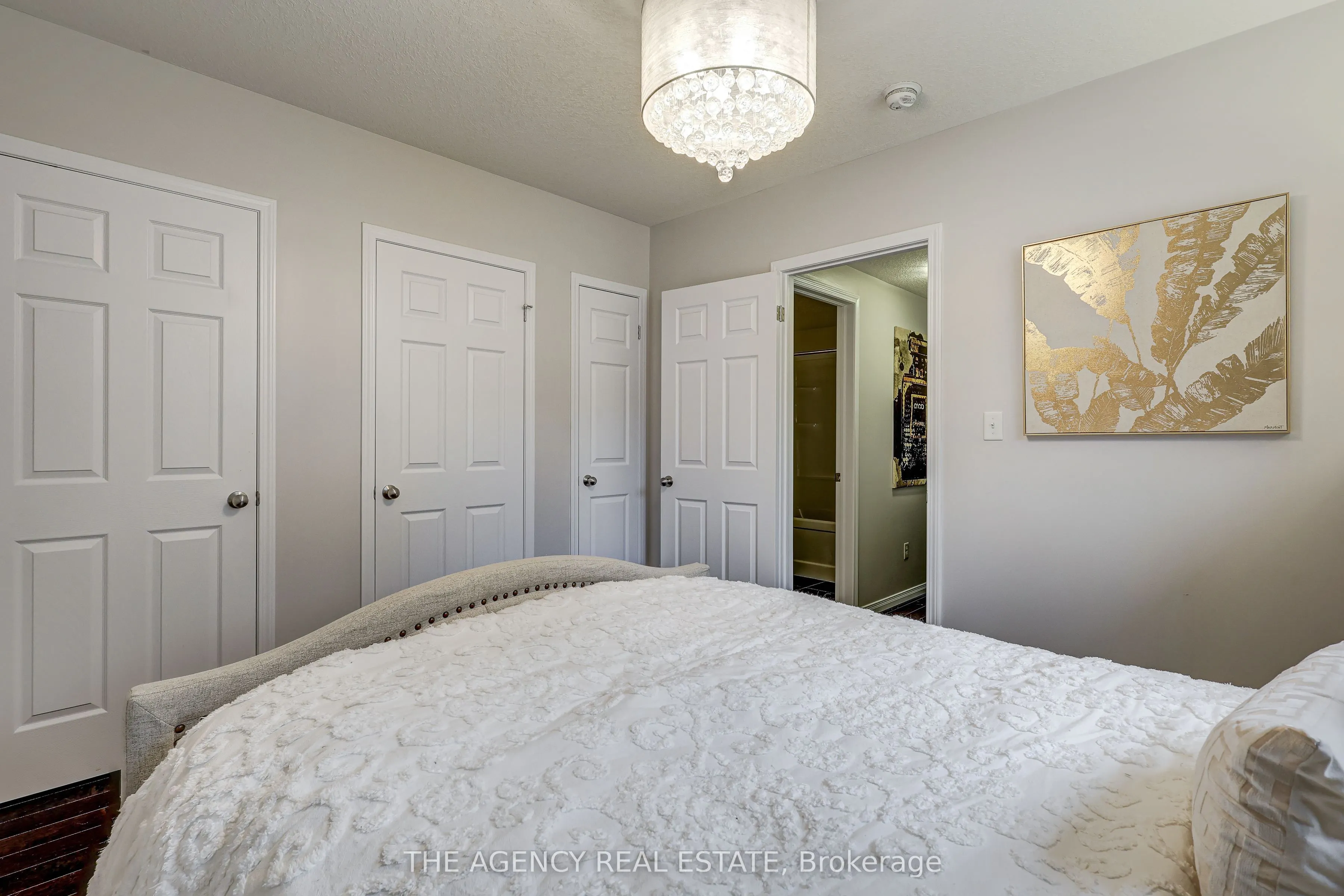 3200 Singleton Avenue, #82