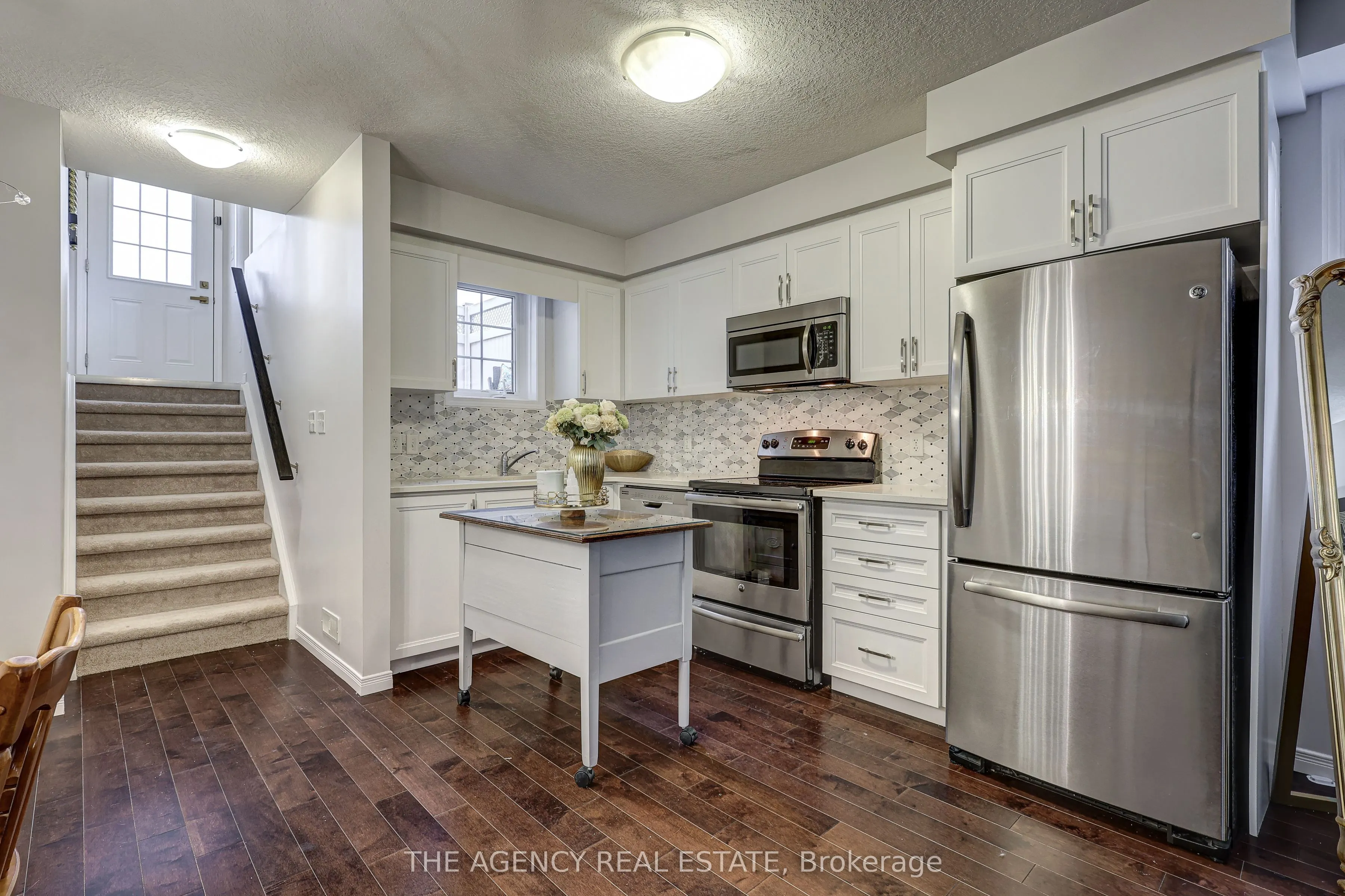 3200 Singleton Avenue, #82