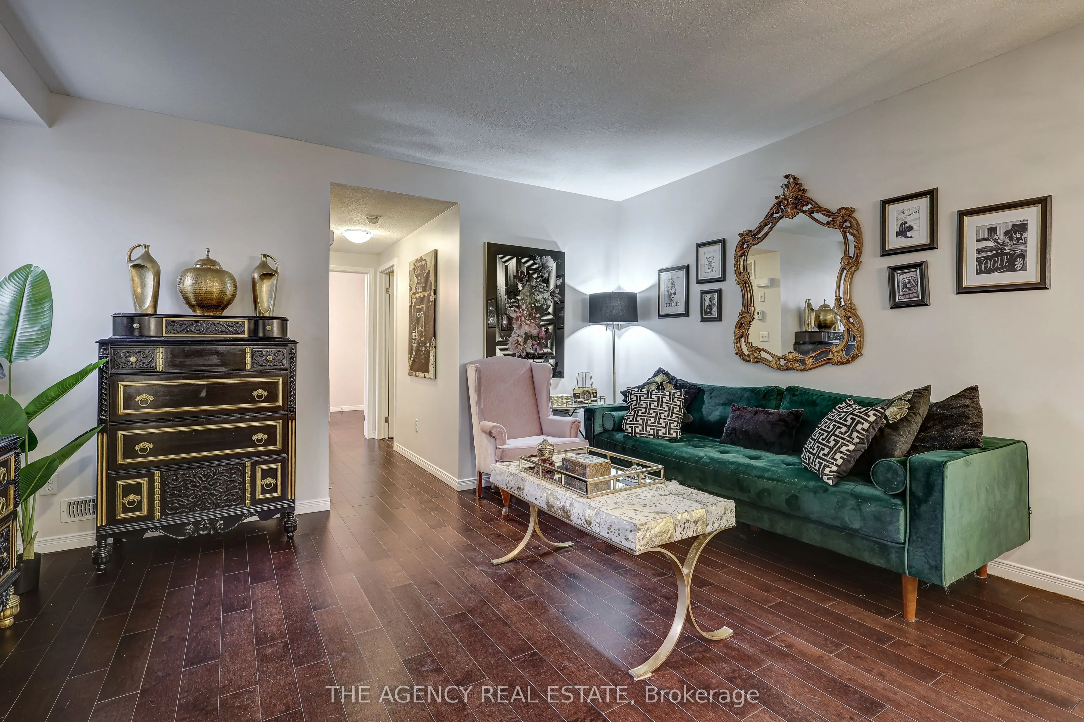3200 Singleton Avenue, #82
