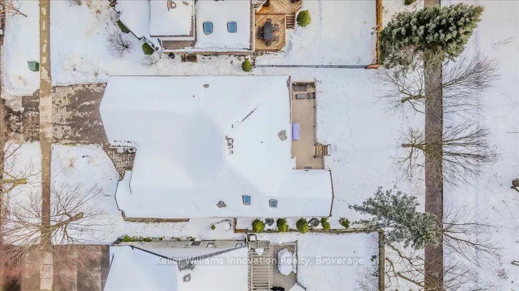 648 Bayhampton Crescent