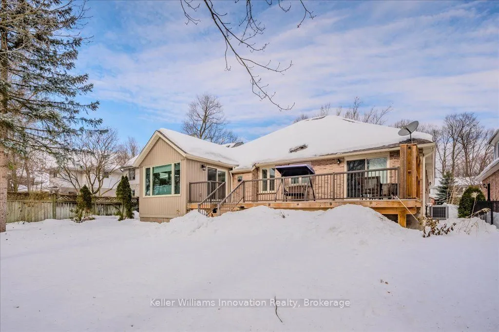648 Bayhampton Crescent